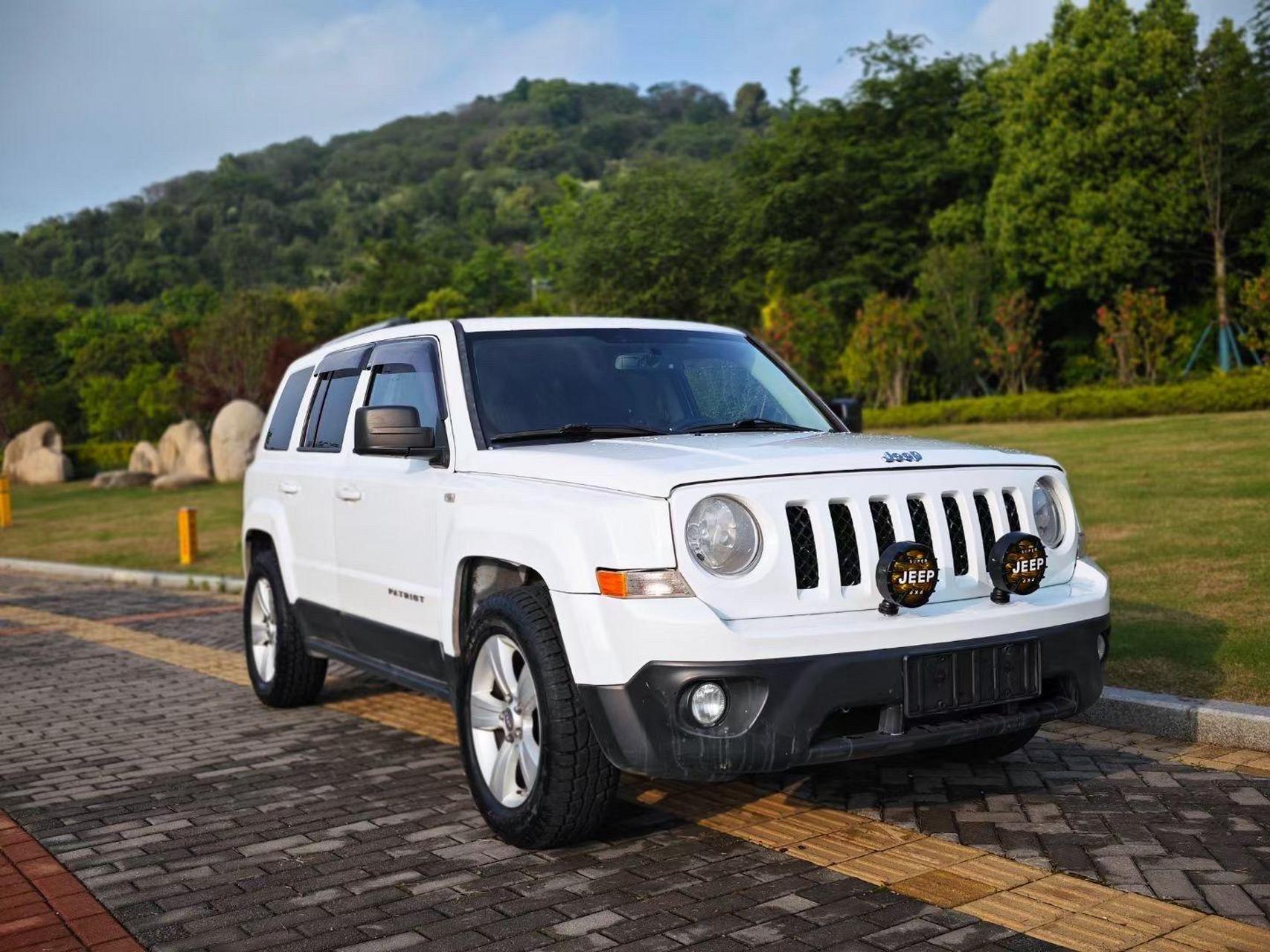 最新到店14年12月上牌进口jeep自由客2.