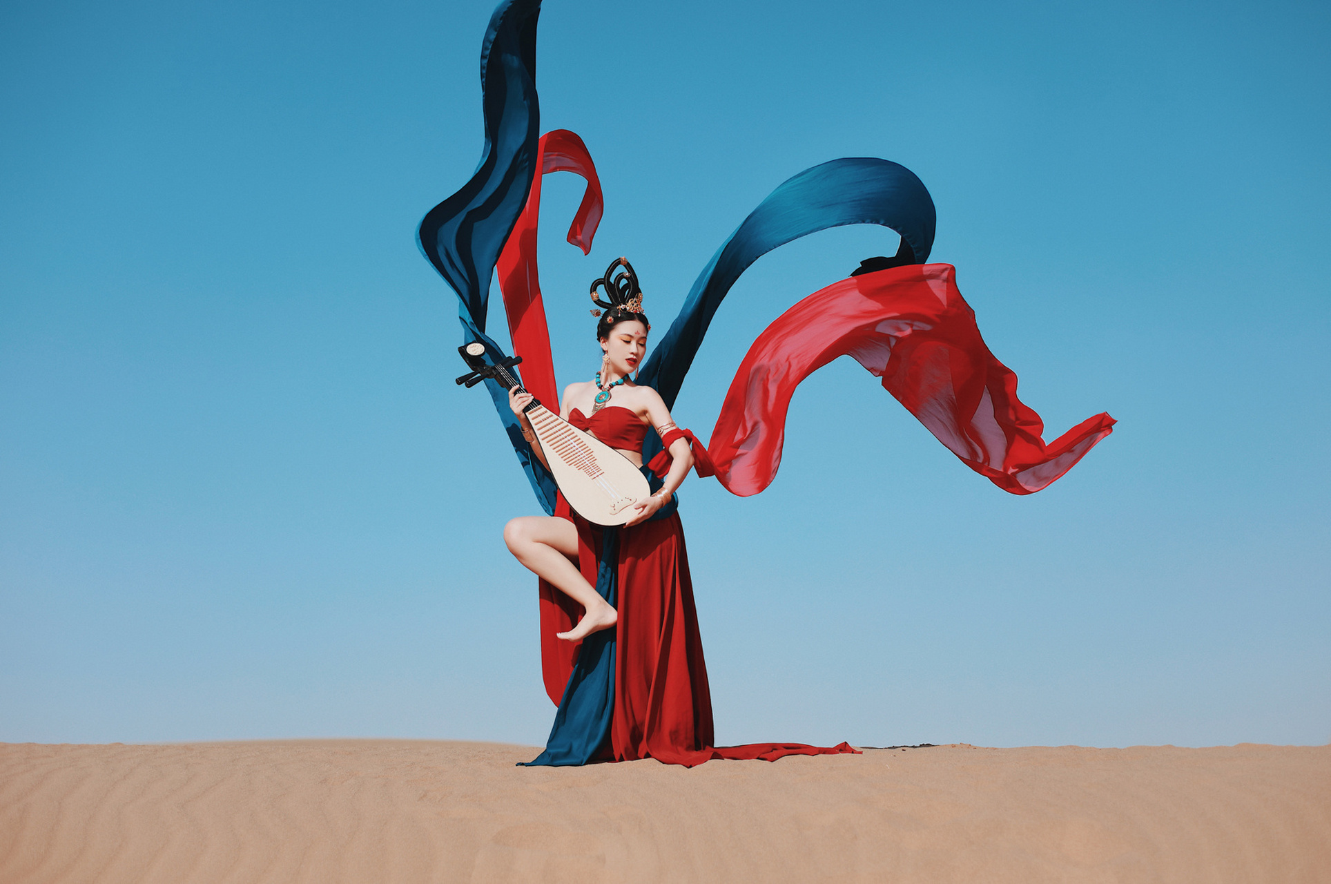 今天就来详细说说这次去敦煌拍摄飞天写真的攻略.