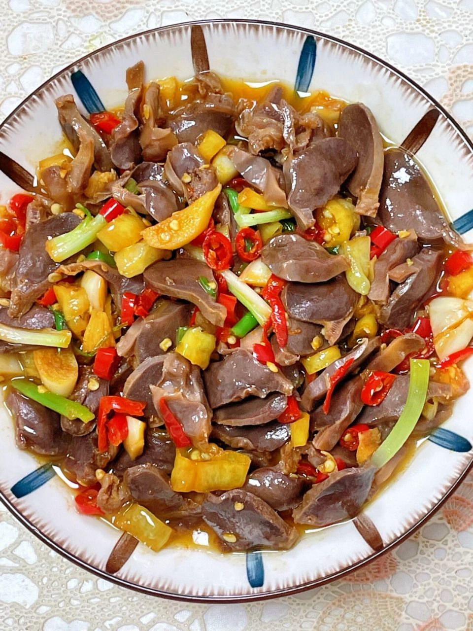 爆炒双椒鸭胗78酸辣99爽脆99开胃99 很辣,但好好吃97怕辣星