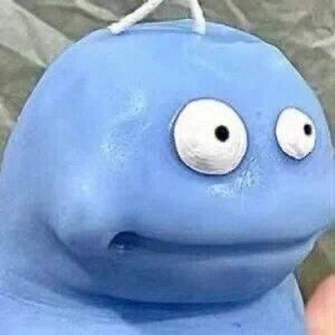 快叫上智障朋友一起用这个头像