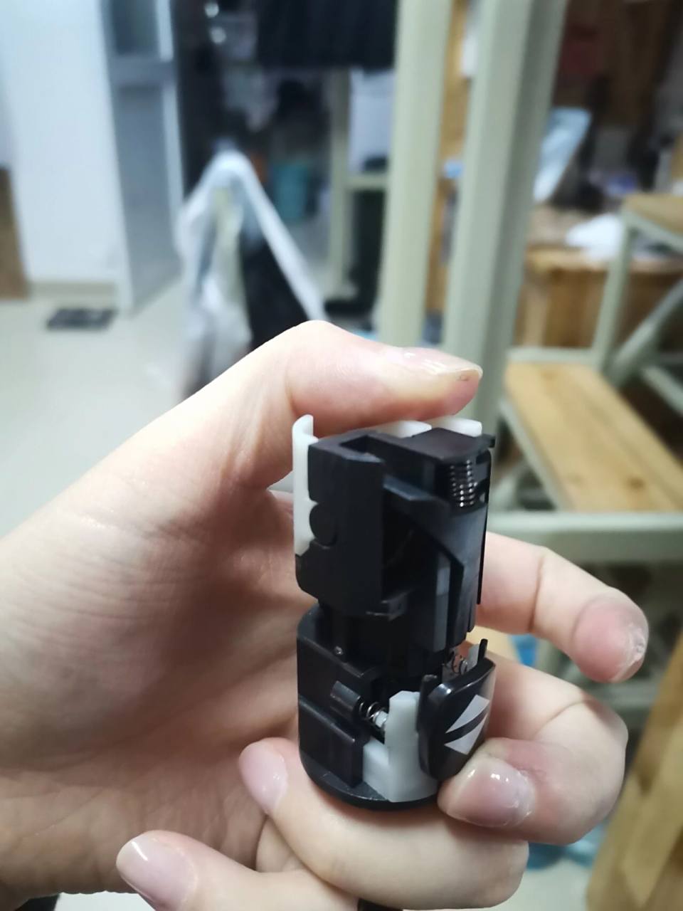 关于自动伞越用越难撑开于是我把手柄拆开再组装的事件 图一重组完还