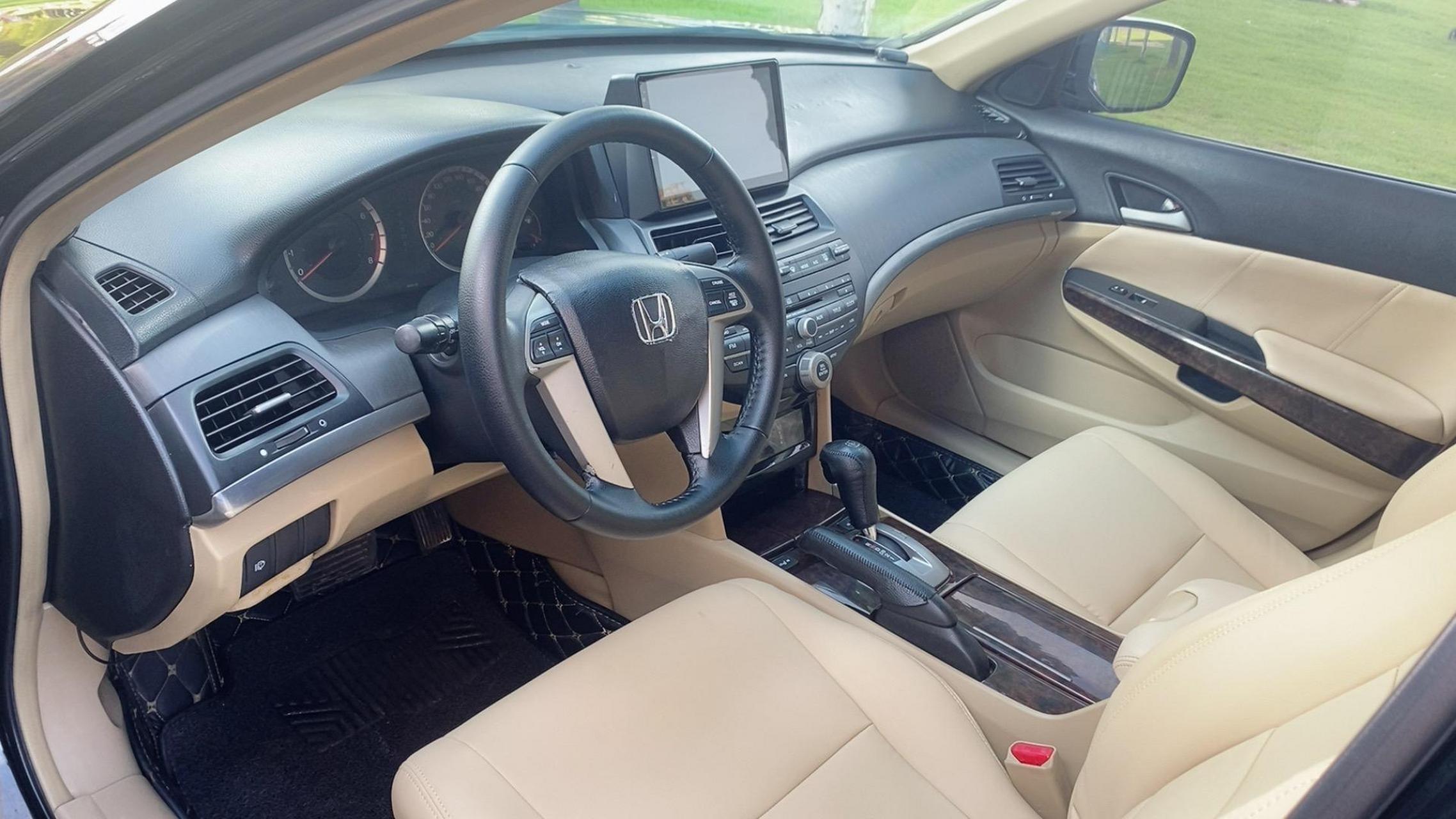 0自动豪华版.最新到手08年八代雅阁,2.