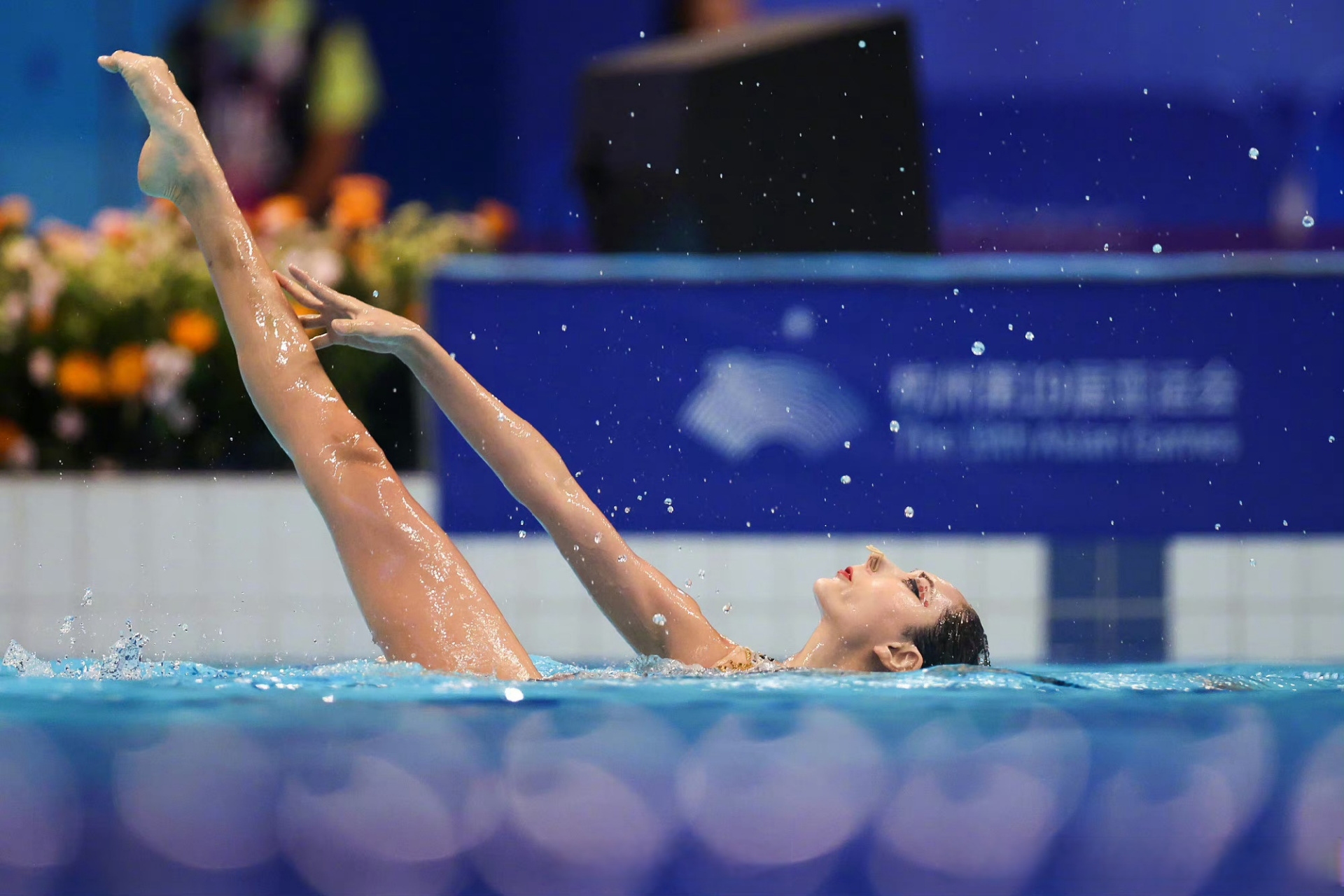 亚运女将# 【#中国队双人花游夺金#】10月7日,杭州亚运会花样游泳