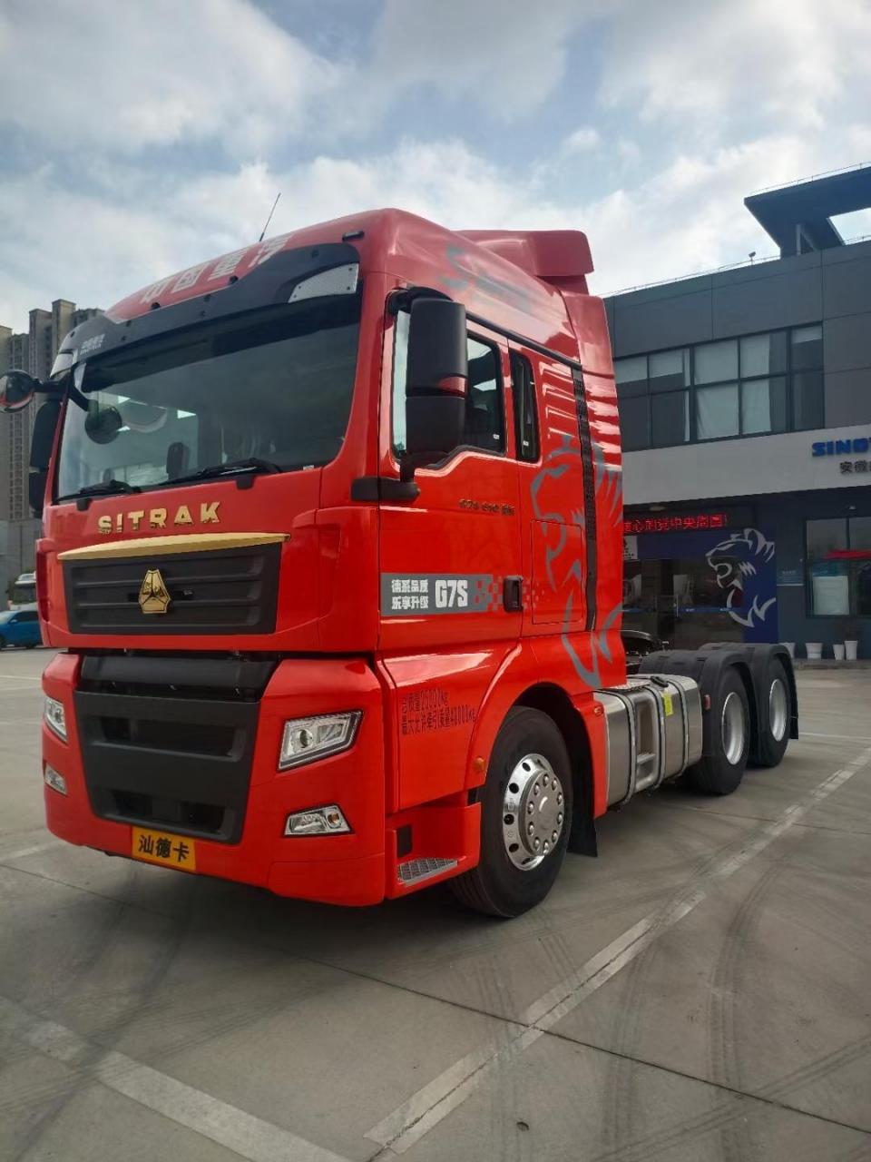 汕德卡g7s牵引车,540马力自动挡真实油耗,一年给你省几个w