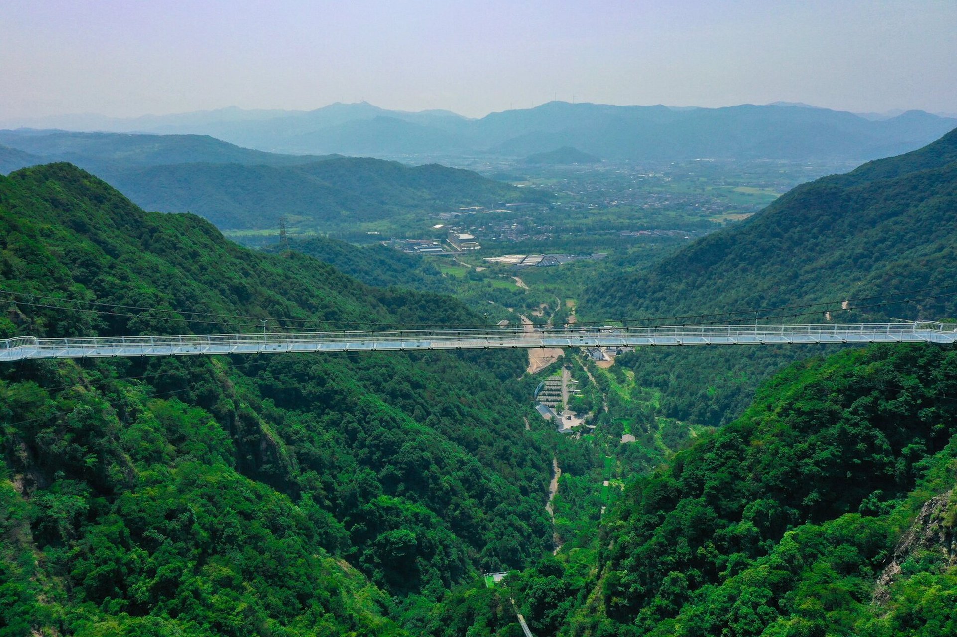 宁海梁皇山:徐霞客游记开始的地方 梁皇山景区位于宁海县前童镇境内