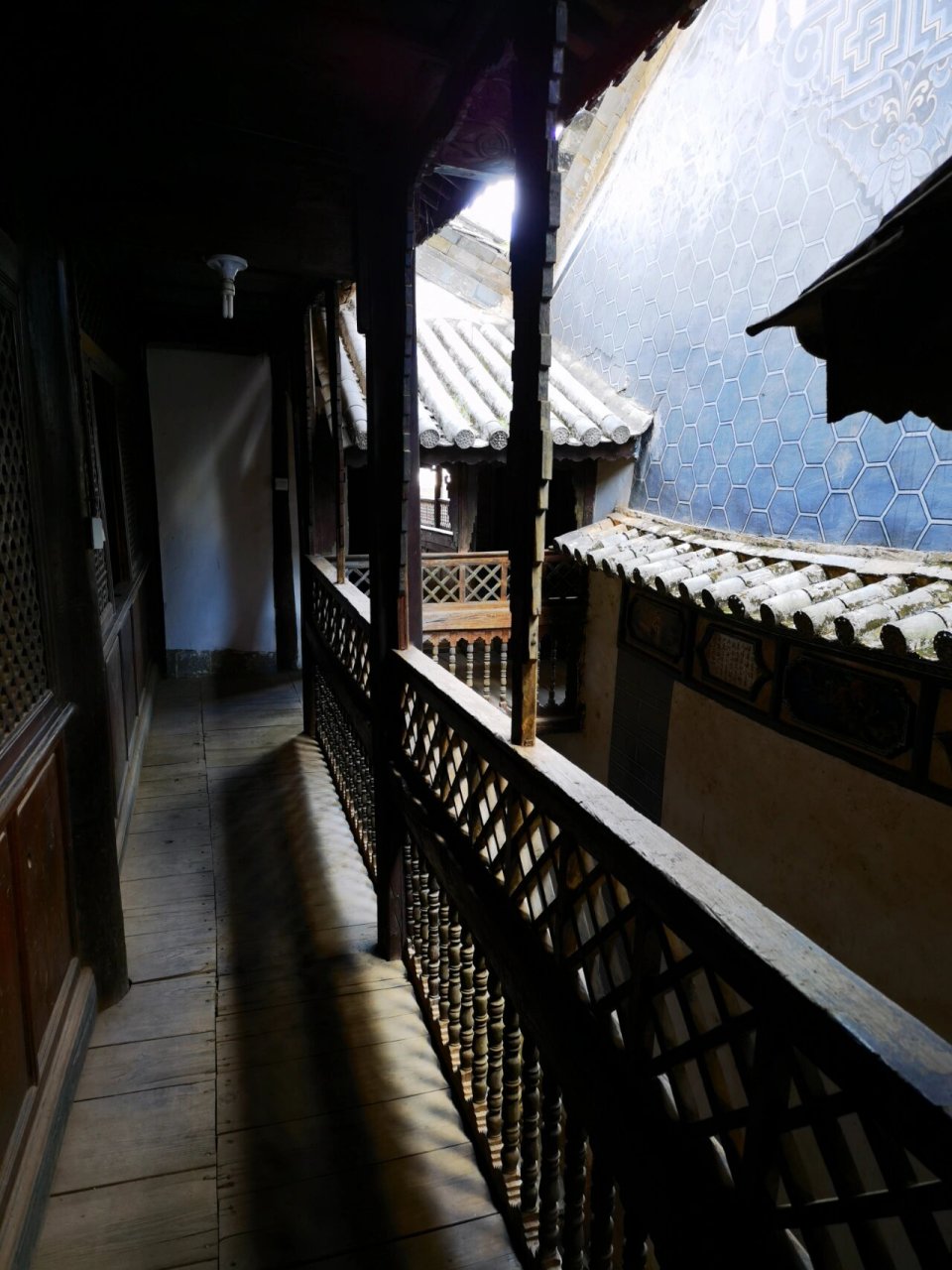 东莲花村马家大院 东莲花是巍山县永建镇的一个纯回族自然村落,伊斯兰