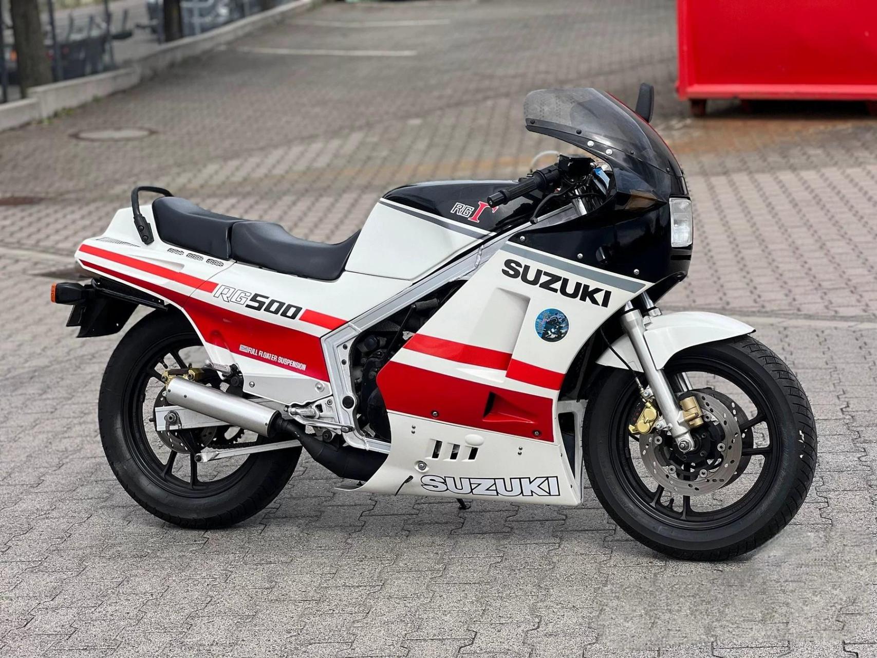 suzuki rg500.