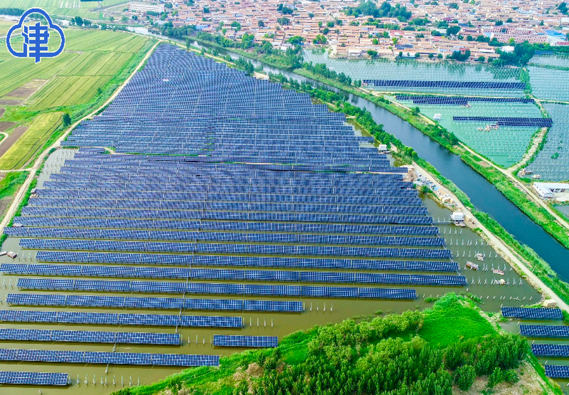 武清区崔黄口镇华信渔光互补光伏发电项目进入收尾阶段】由中国电建