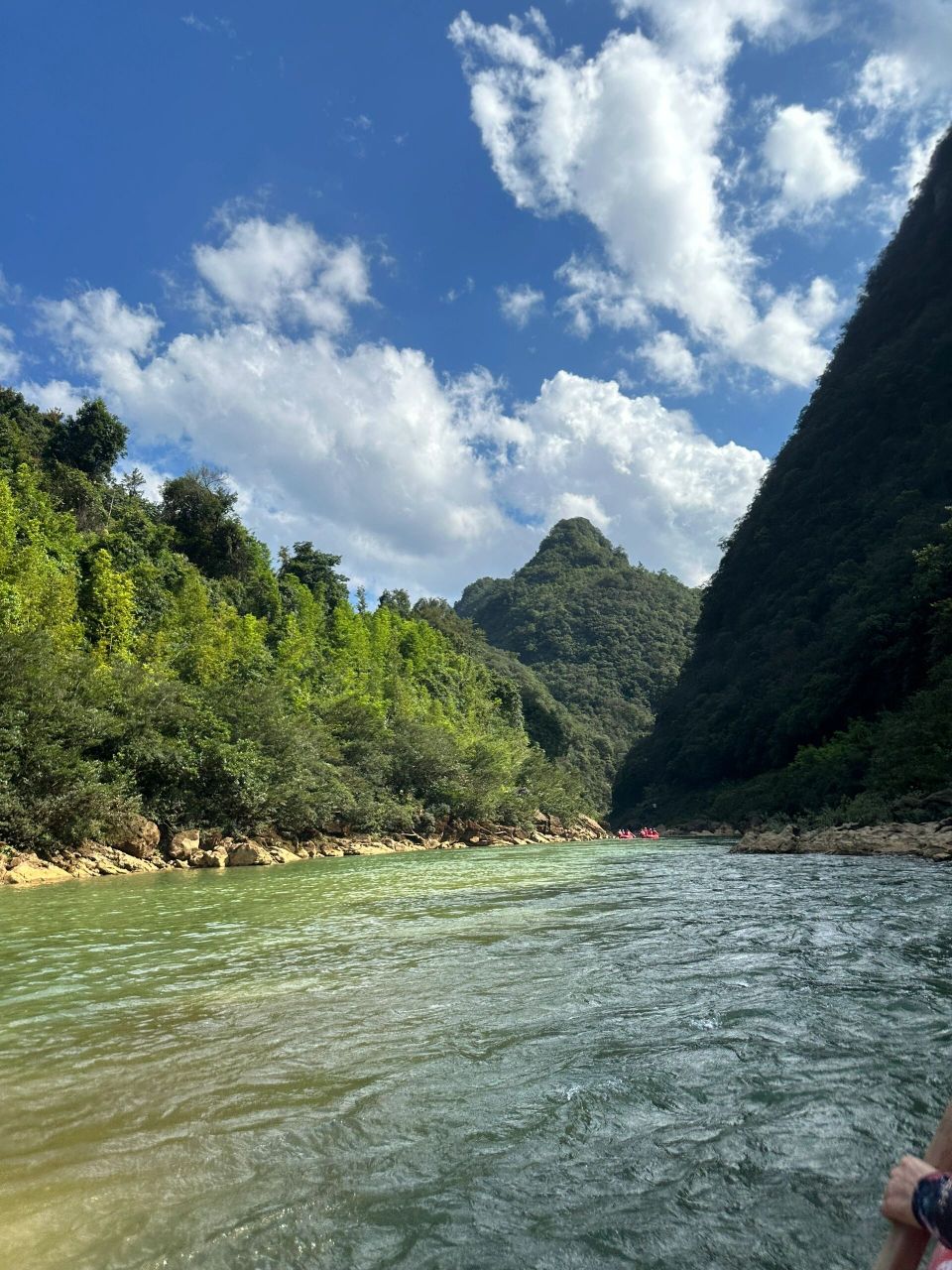 来荔波一定要去水春河漂流!太太好玩了!