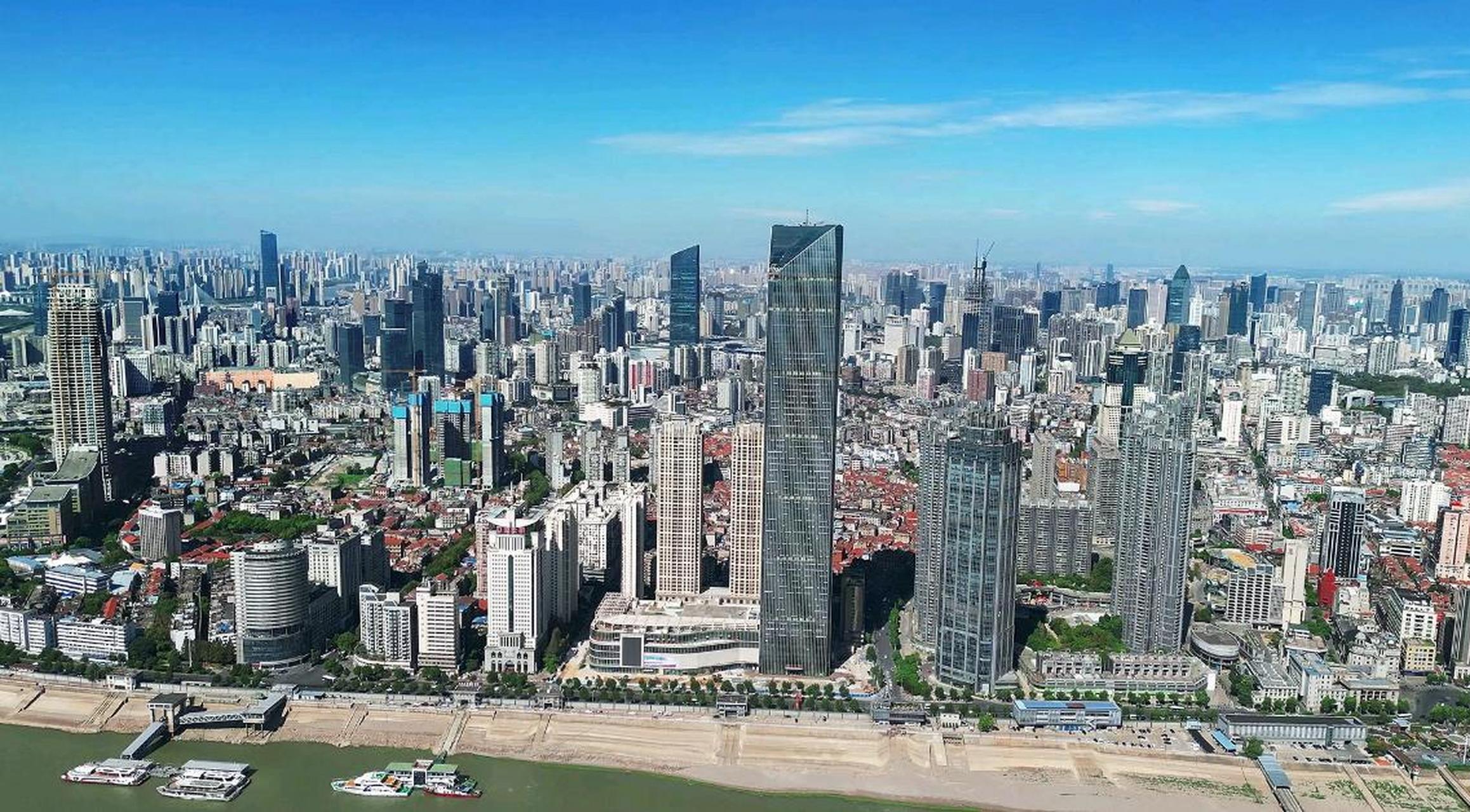 武汉长江航运中心