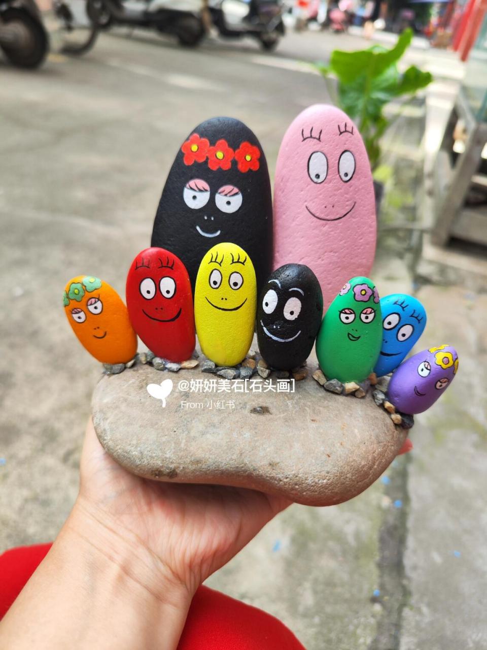 以前画派大星的时候有人说像巴巴爸爸,我百度才知道是怎么回事.