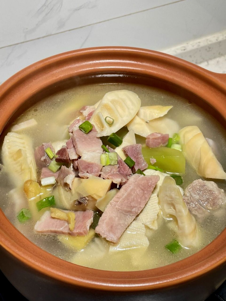 咸肉排骨咸香入味!春笋香脆可口!