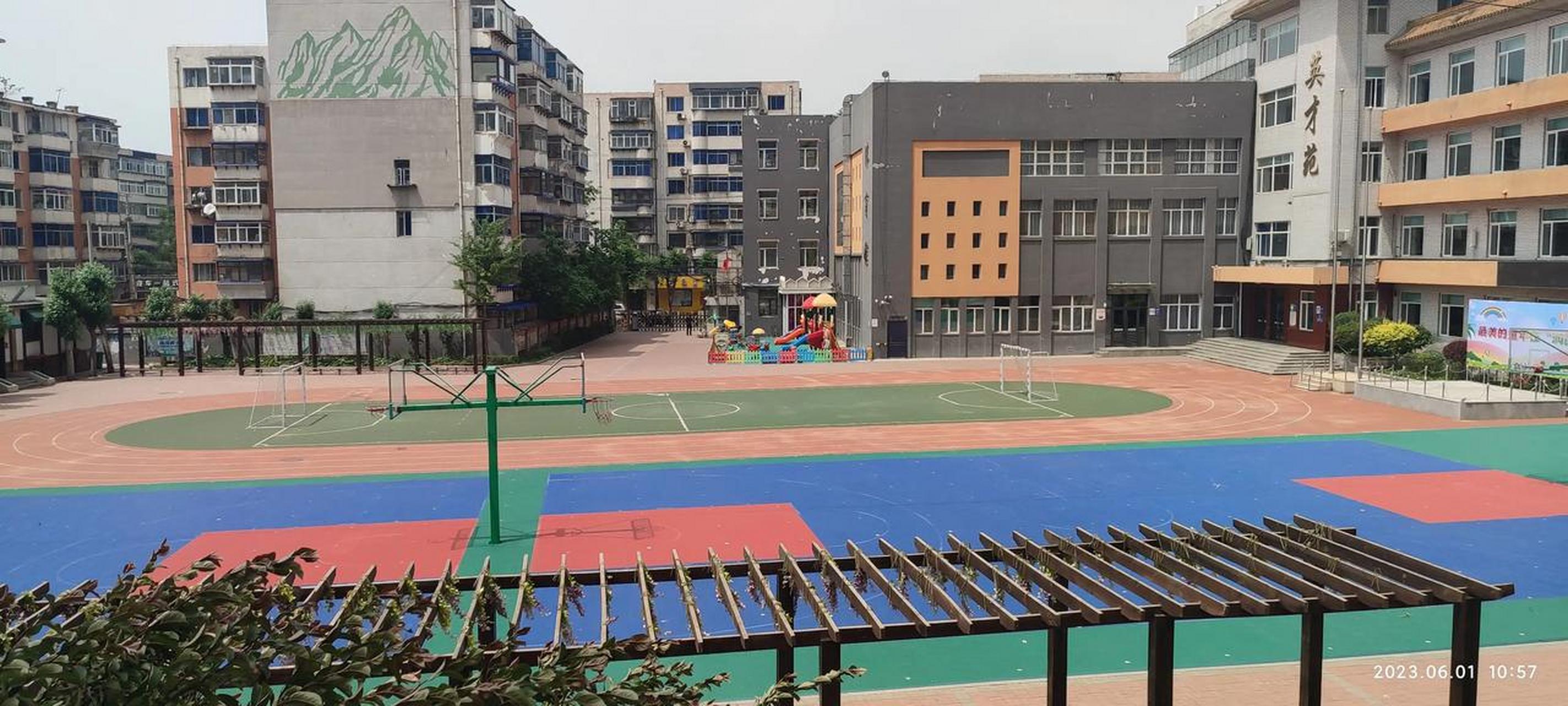 沈阳头条 此刻,文艺二校喧闹声怎么消失了?