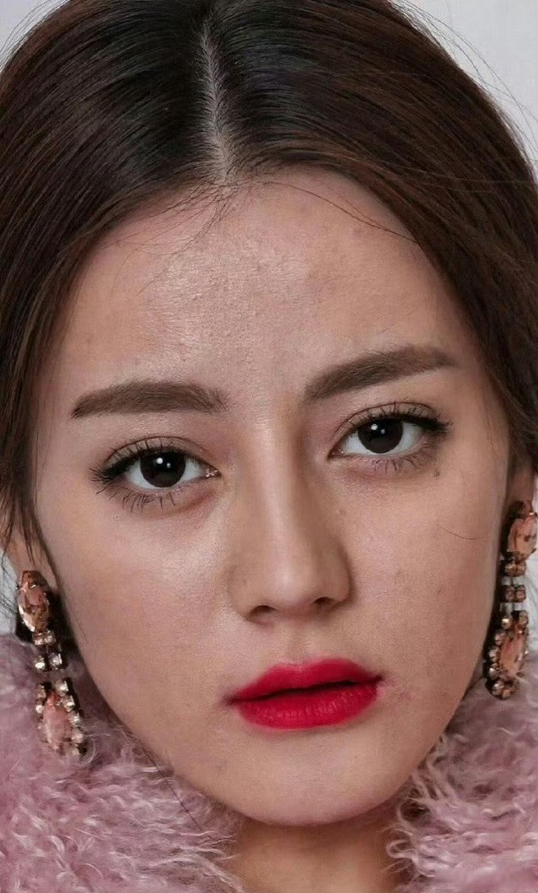 看了女明星们的未修生图,缓解了我的容貌焦虑