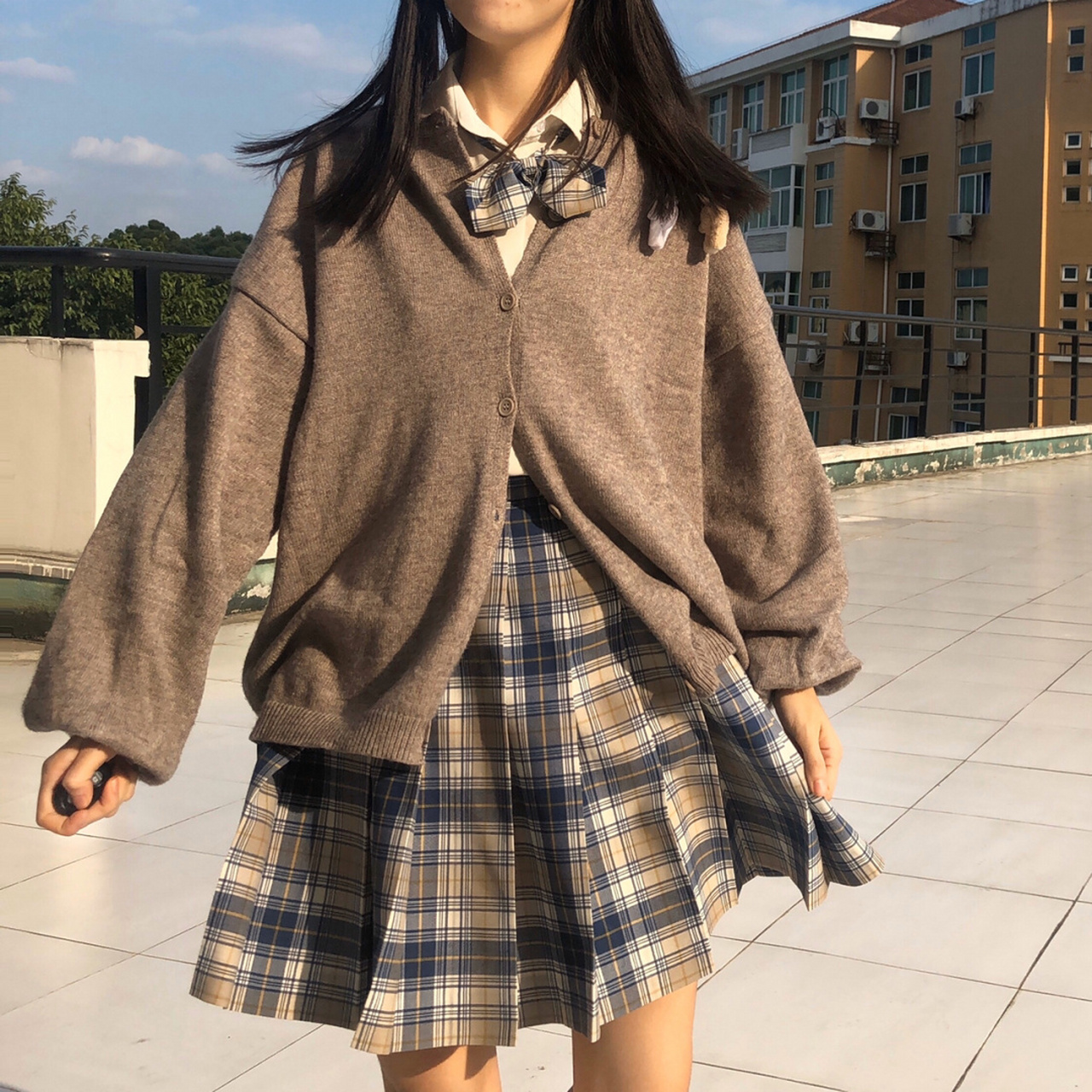 过一个暖和的晚秋吧9494jk制服搭配 秋天凄凉 别忘记穿上暖洋洋的