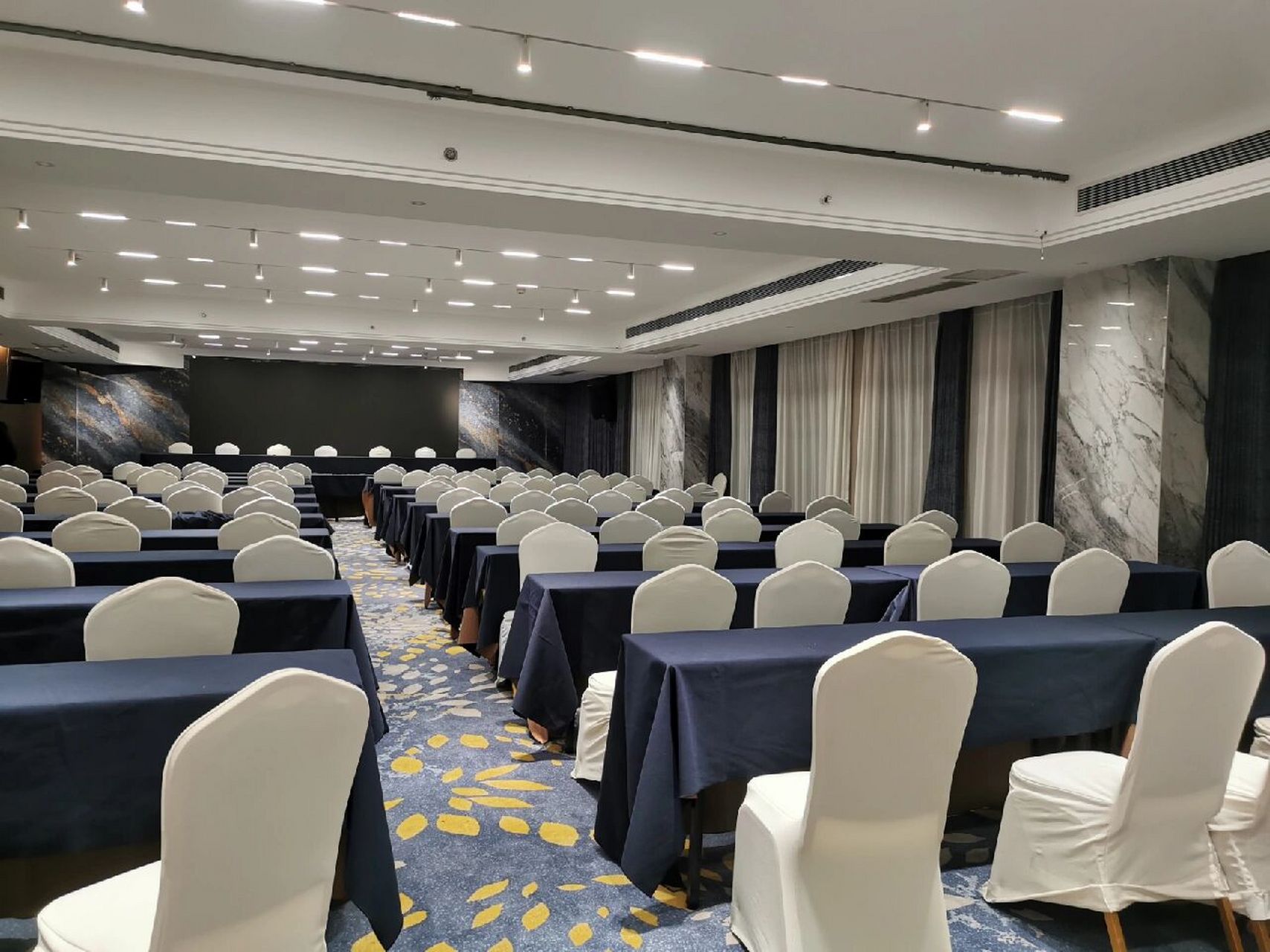 株洲婚礼酒店推荐|延年酒店 99所在位置:炎帝广场95可摆桌数:15