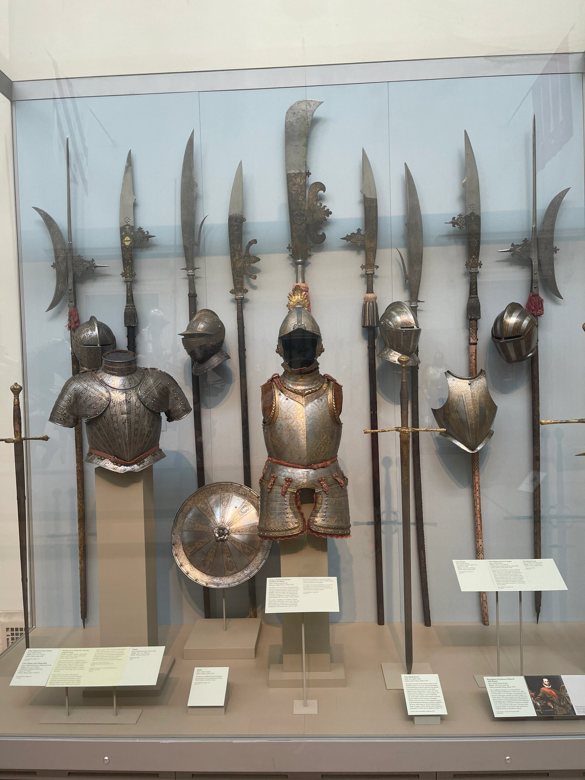 西方古代的十八般兵器 和咱们的十八般兵器比怎么样?