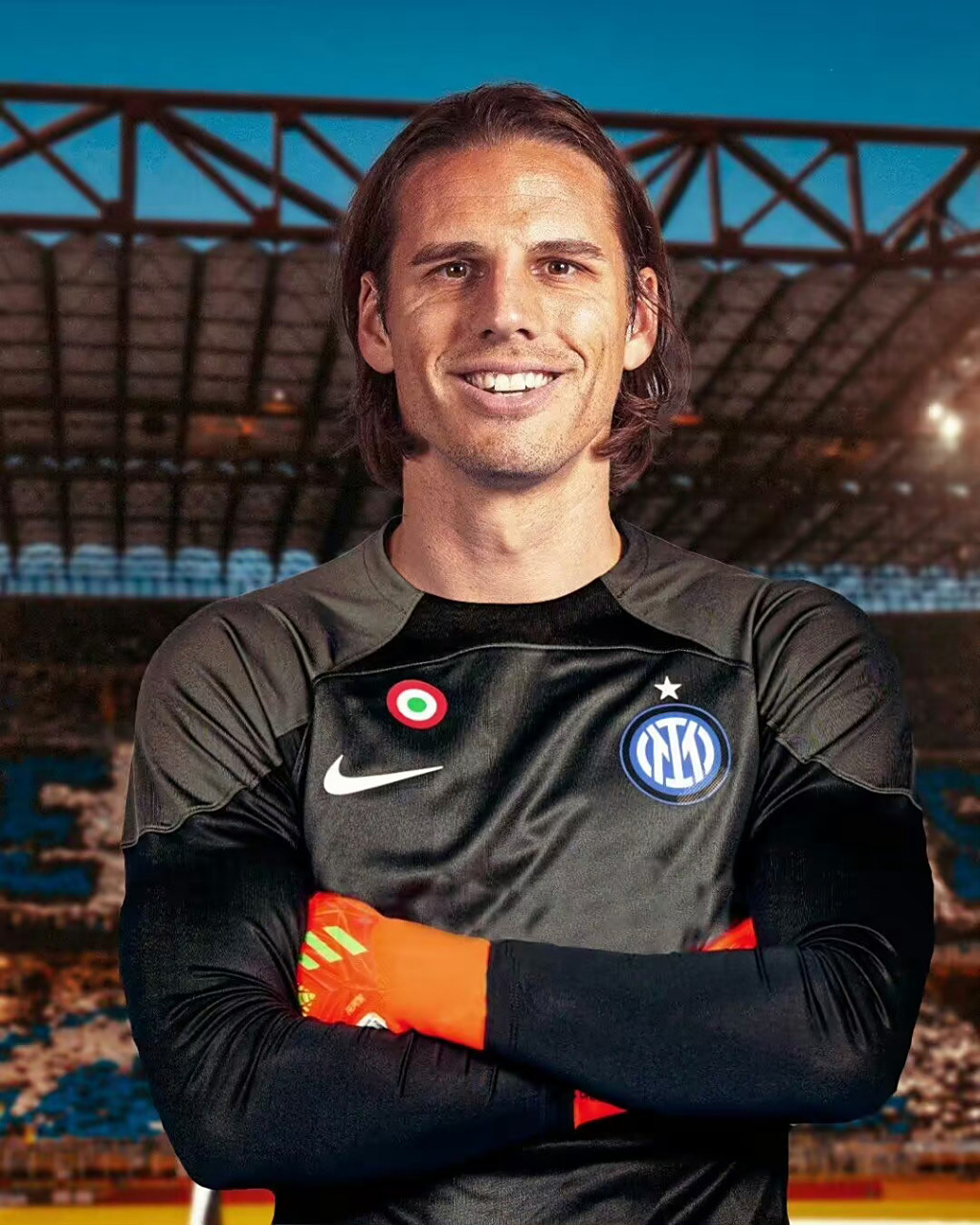 索默现年34岁,此前长时间在门兴效力,2023年1