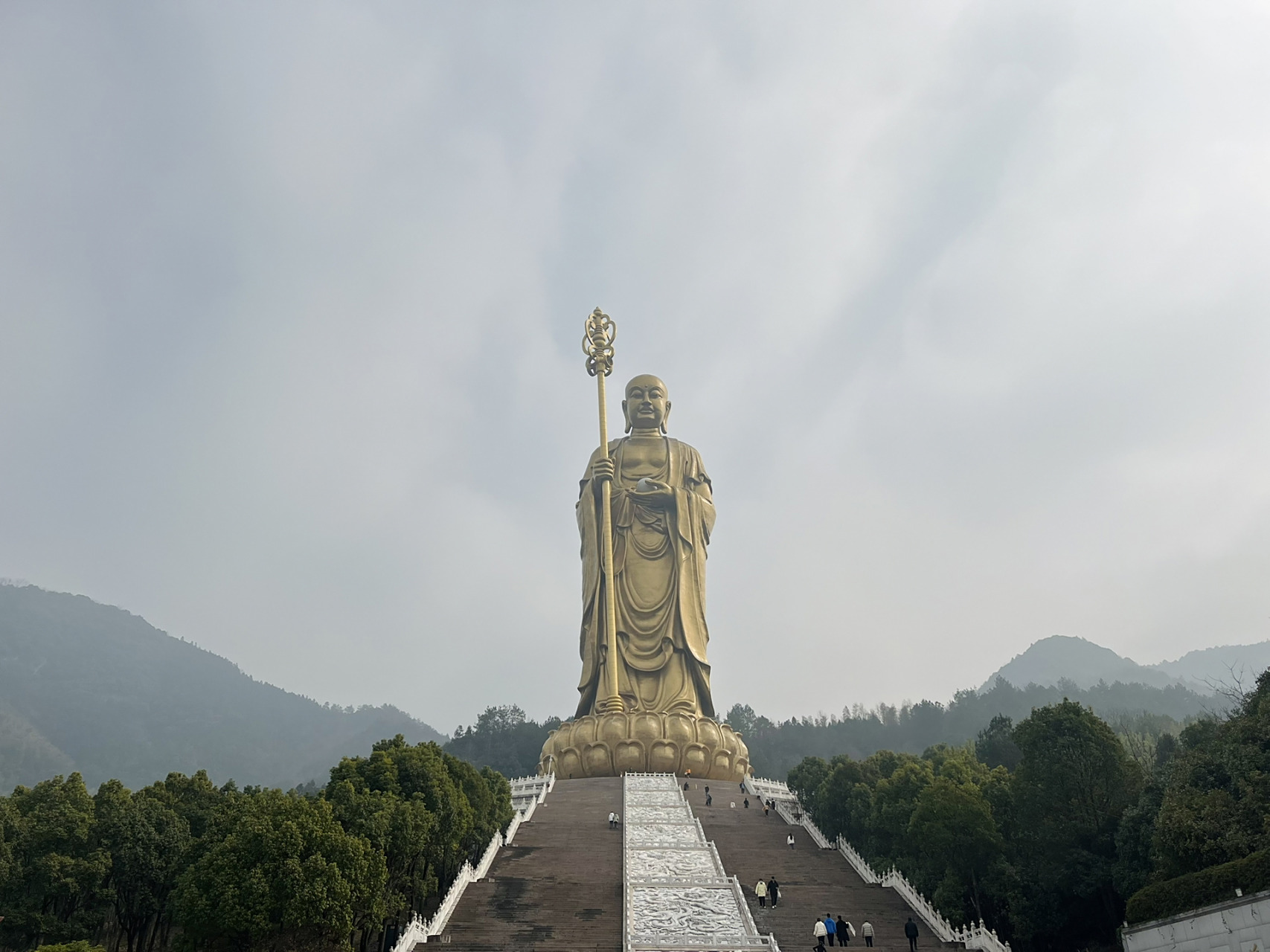 九华山 99米金地藏大佛99