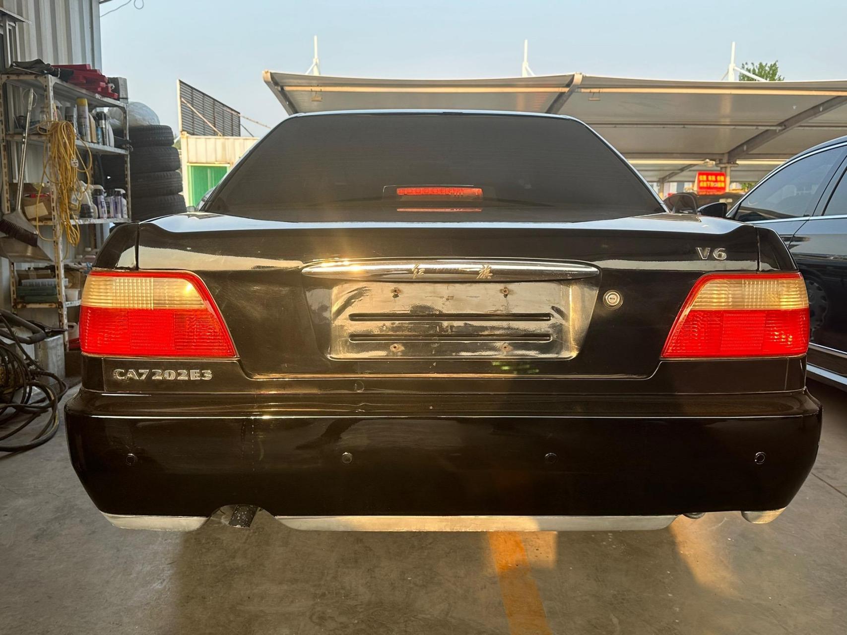 04年12月出厂06年上牌红旗世纪星2,0l,v6,一手车原板车况一件划痕补漆