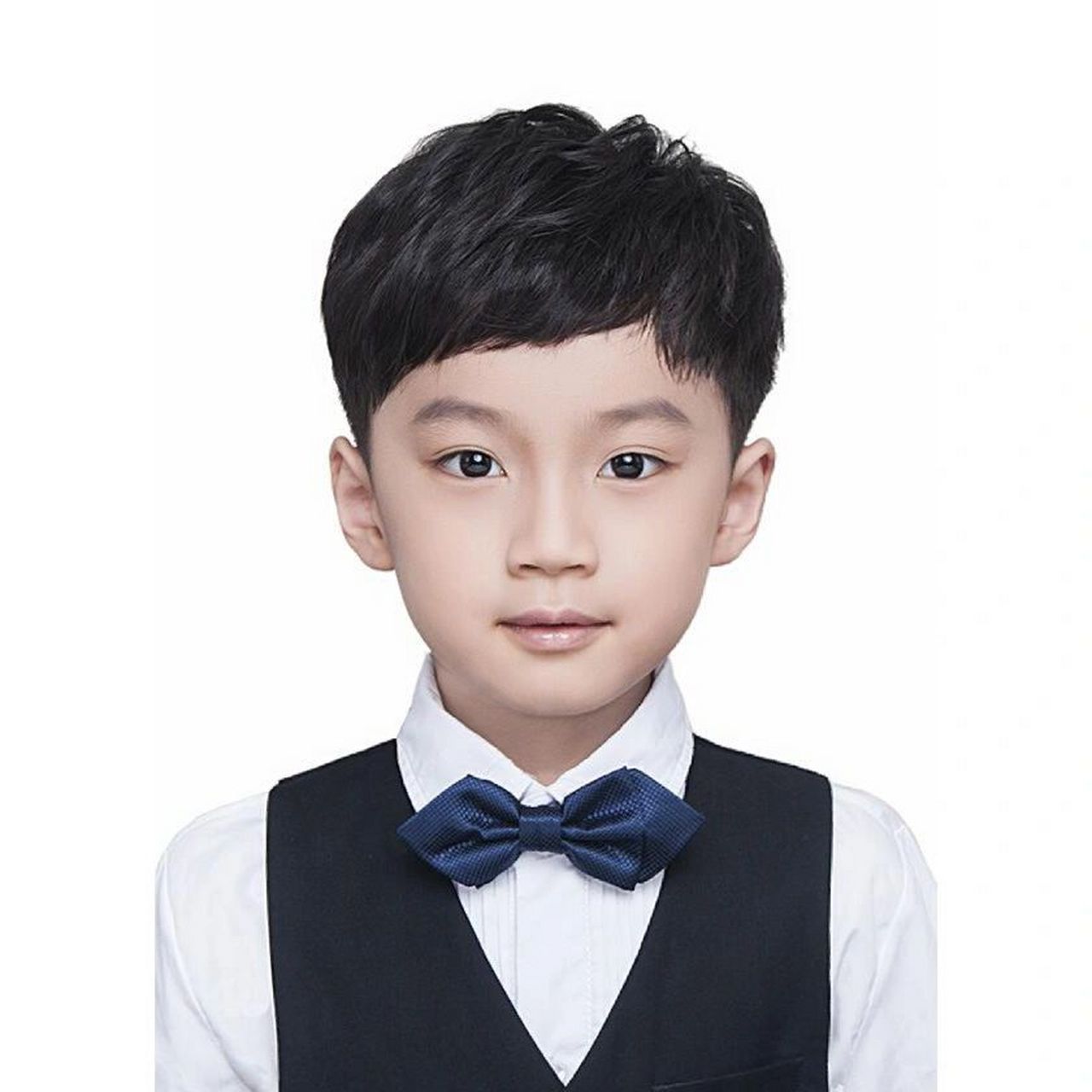 92一张漂亮的幼儿入园证件照不仅将出现在宝宝的入学登记卡,学生