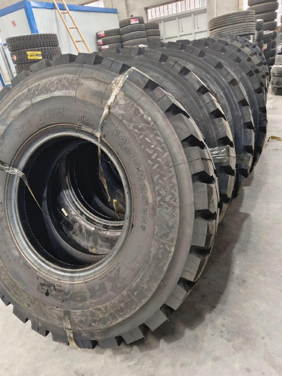 1400r25赤兔马/千里马宽体车轮胎.