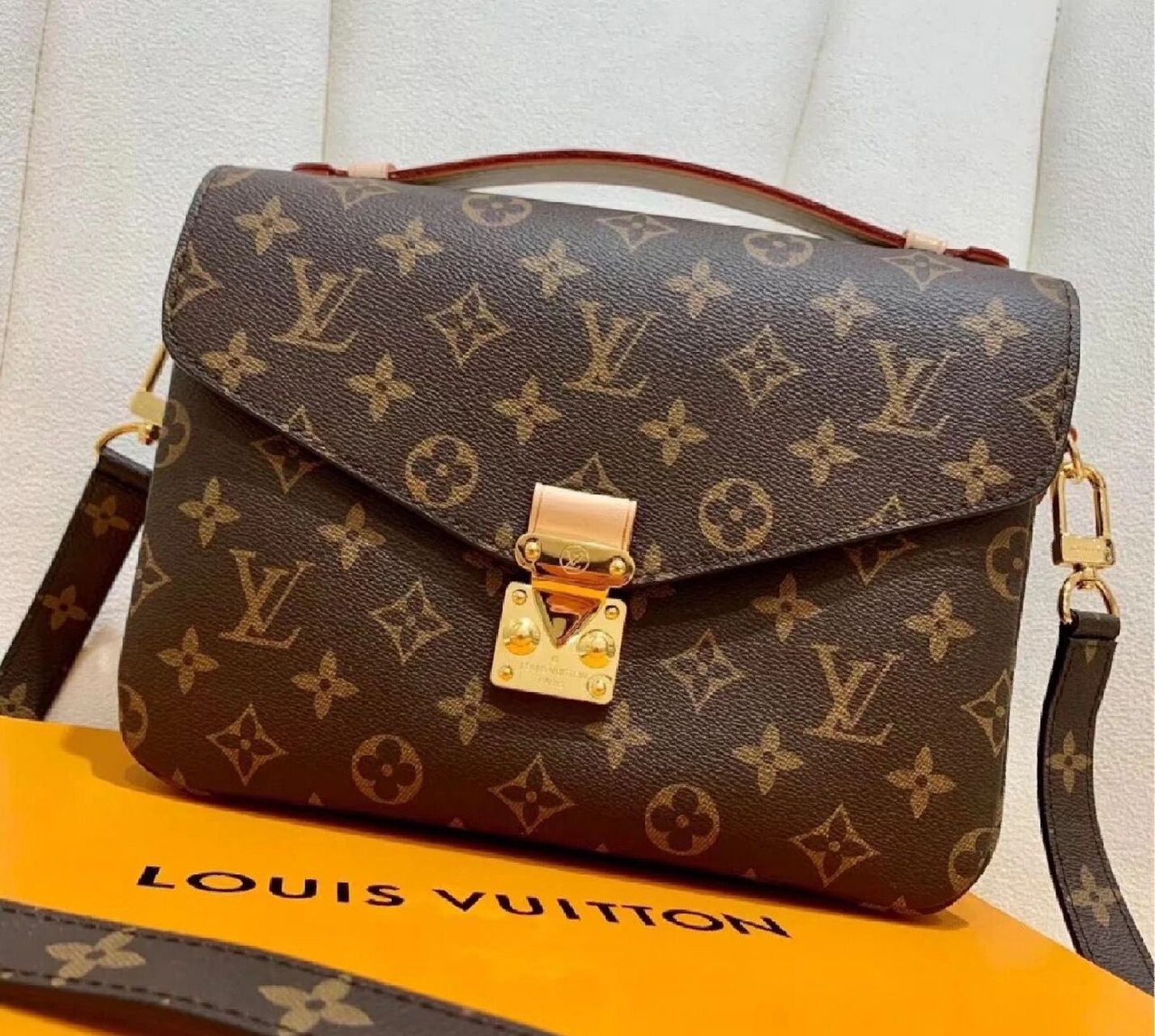 二手奢侈品市场套路多,不了解市场行情售价怕被坑?常