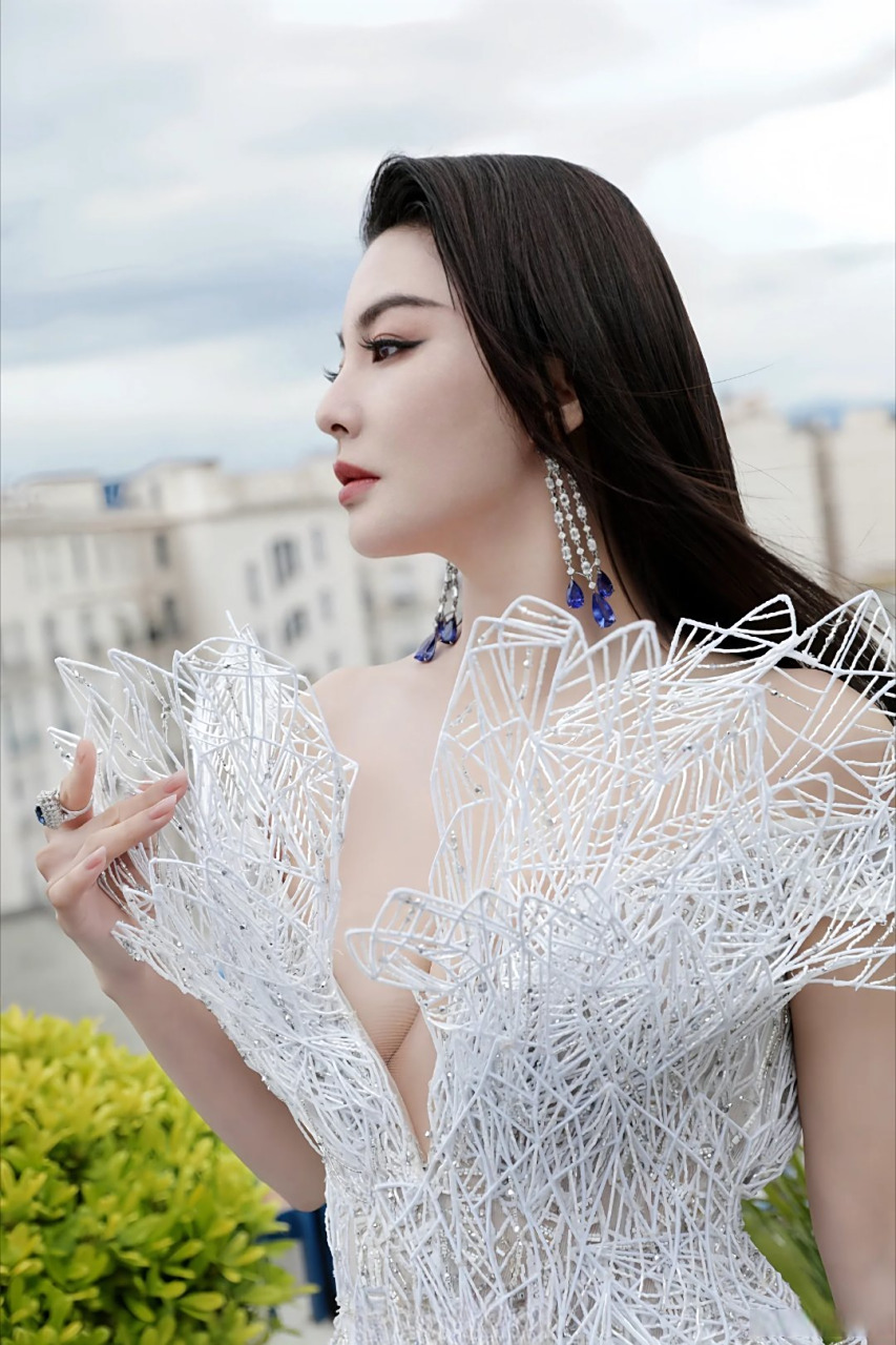 张雨绮的写真来啦?