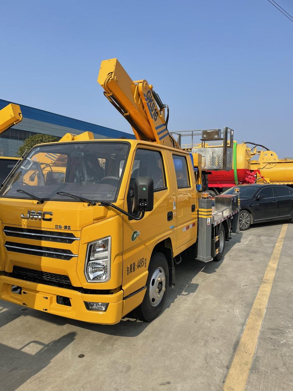 瞧瞧江铃顺达16米双排座蓝牌高空作业车