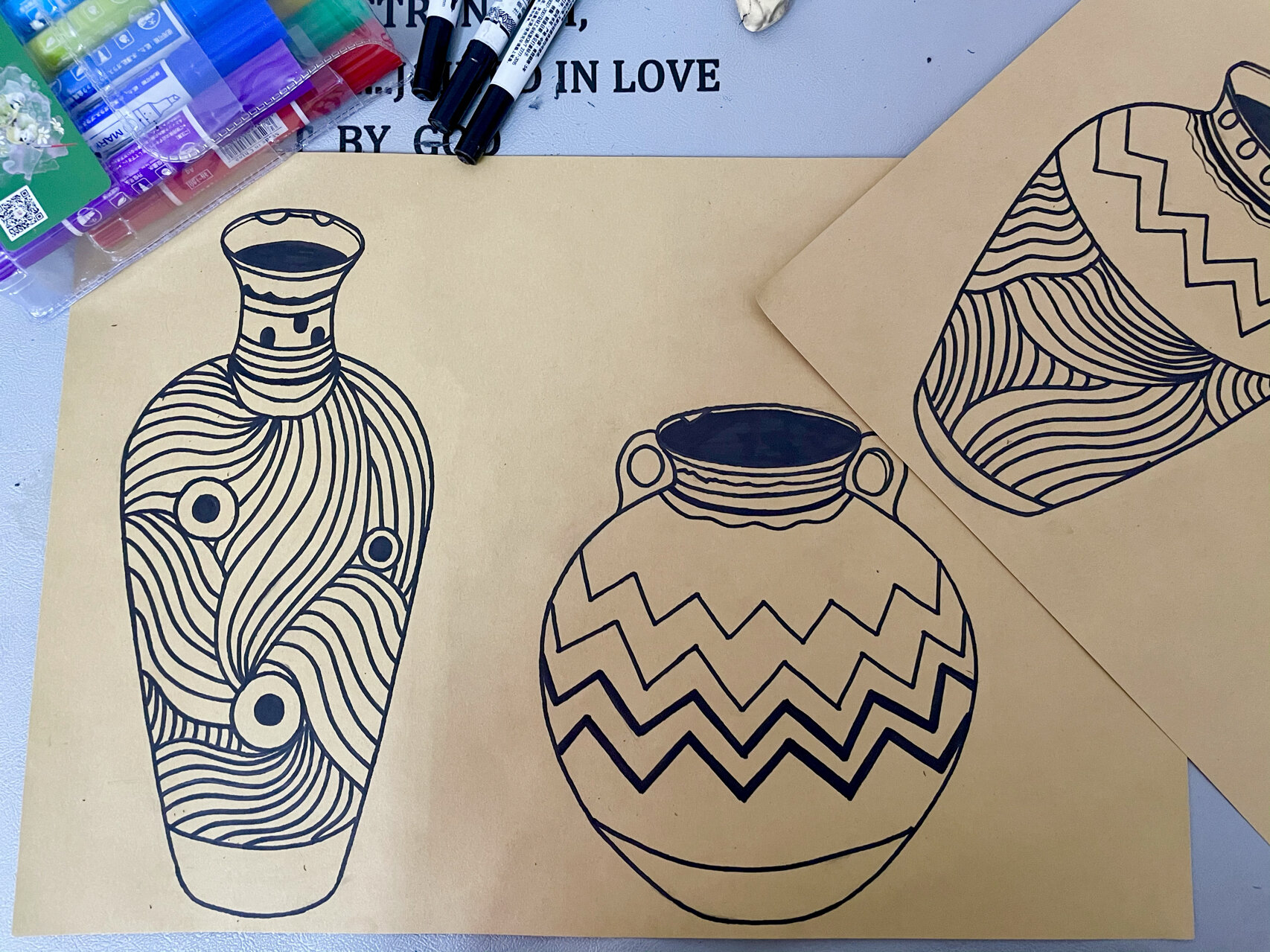 儿童画《古老的彩陶文化》