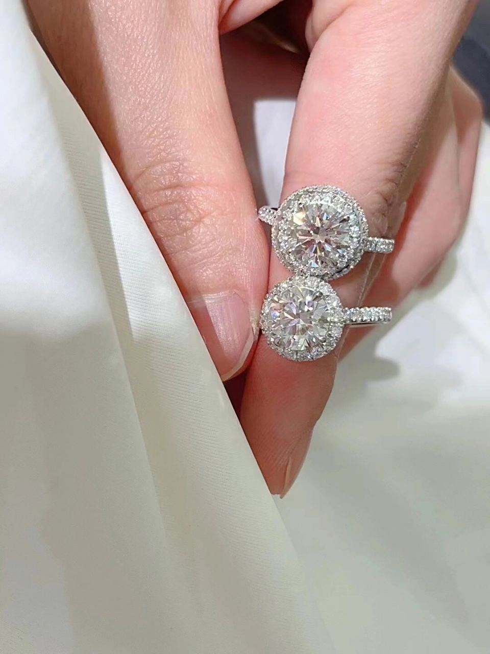 14ct96 #海瑞温斯顿hw# #2克拉钻戒# #gia# #gia钻石# #钻戒# #晒晒
