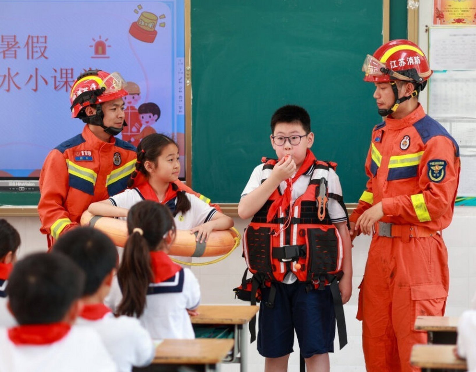 兴化新生小学图片