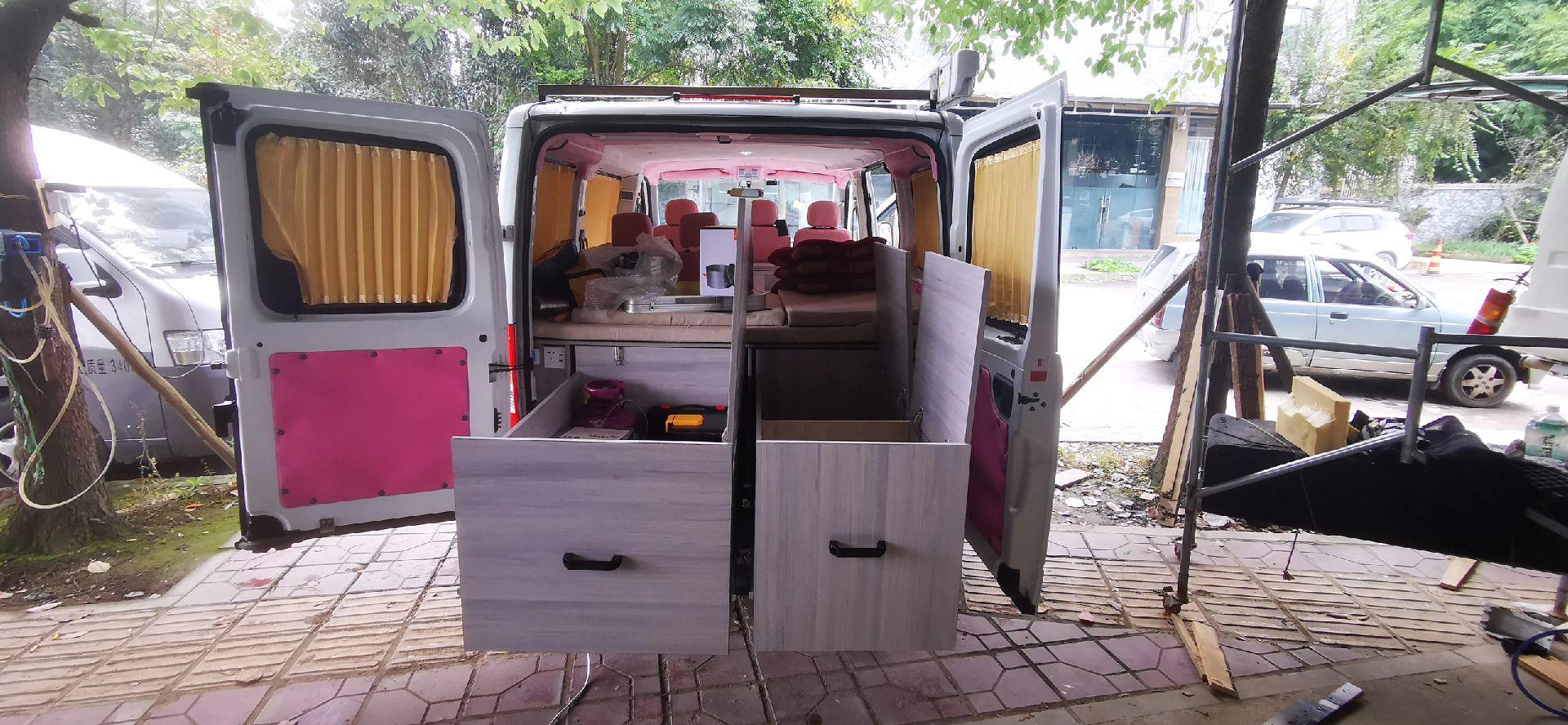 大通v80加装驻车空调.