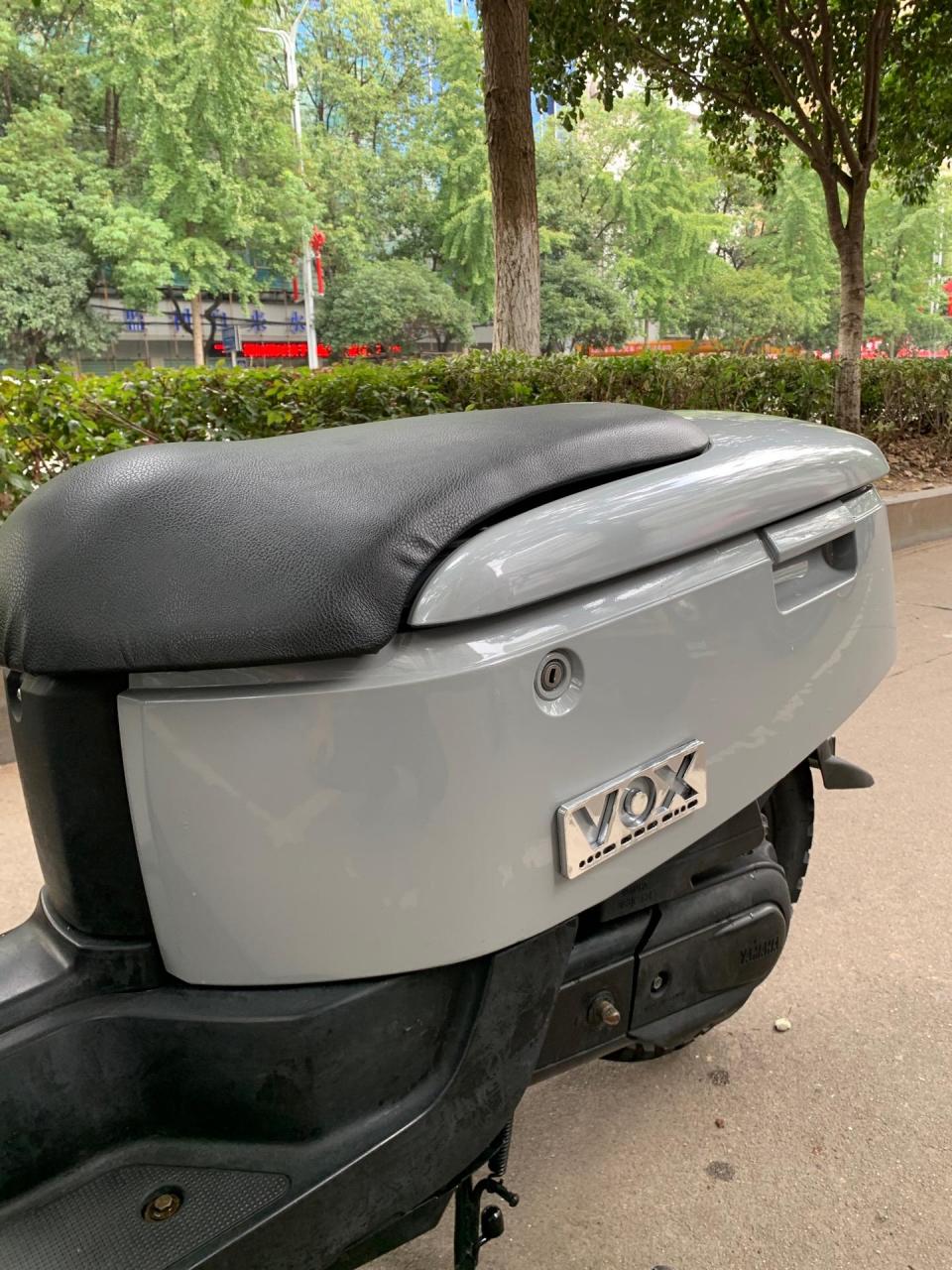 最新拿下雅马哈 vox-50 时尚绵羊 水冷四冲单缸3气门引擎 fi电喷系统
