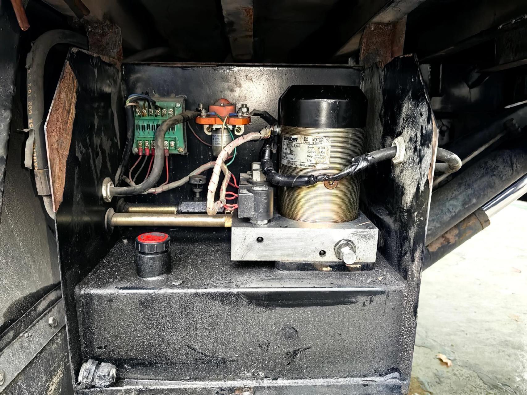 上门抢修牛力尾板换电机,手柄一套