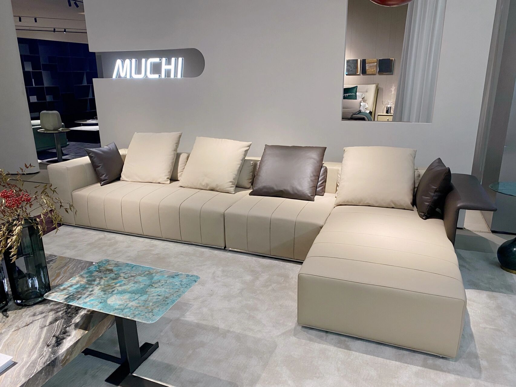 慕驰家居-真皮沙发0915 关于慕驰 慕驰 家居2011年正式由之前单一