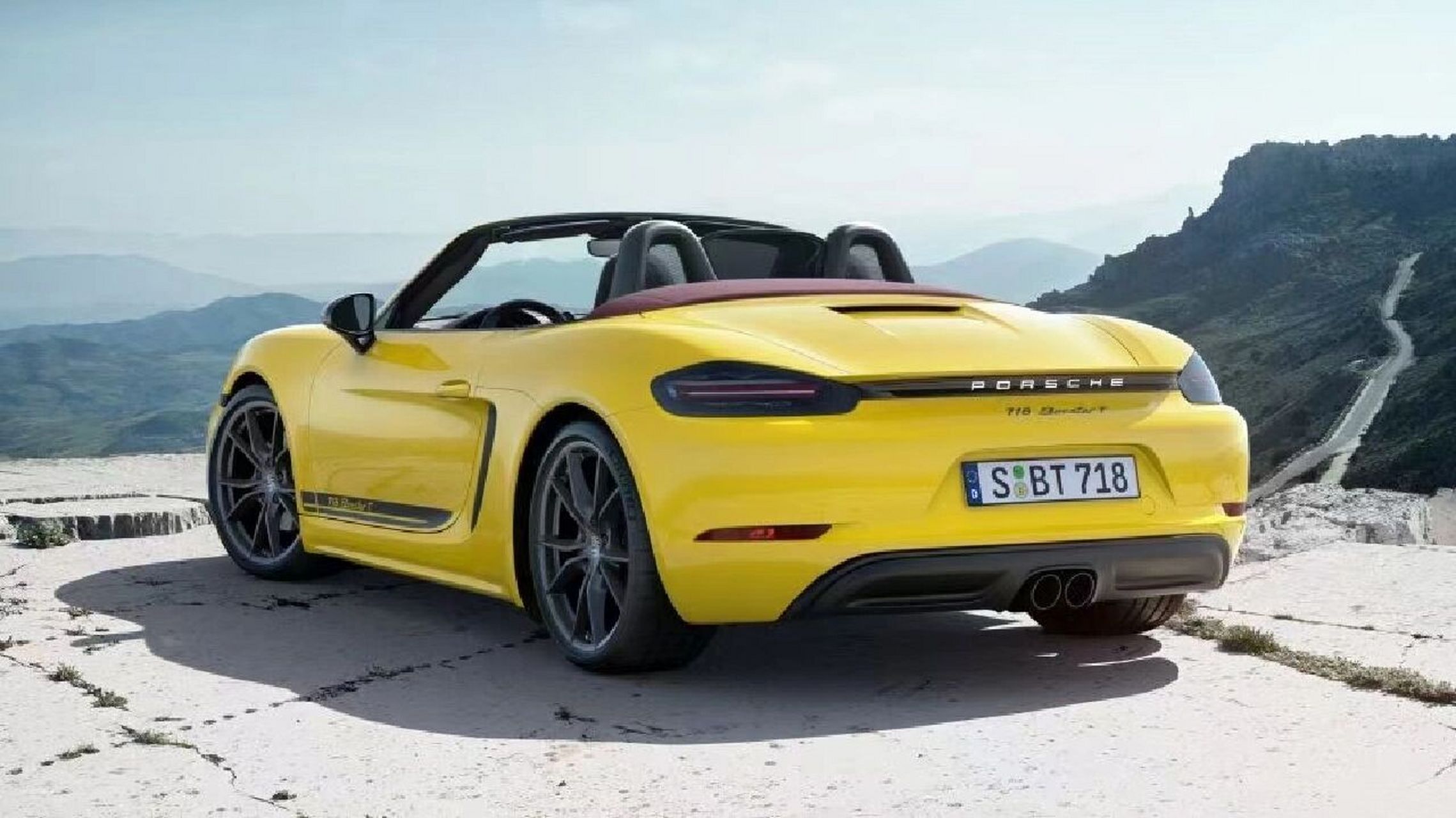 保时捷718boxster 竞速黄96 现车特价95 718boxster 竞速黄/黑顶