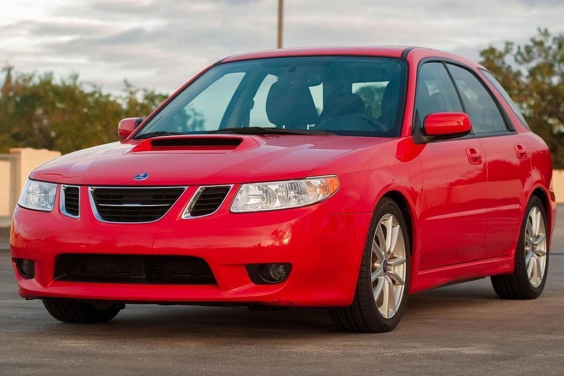 萨博(绅宝)92x 能多看一眼绝不少看一眼 喜欢的收藏加关注,每日更新中