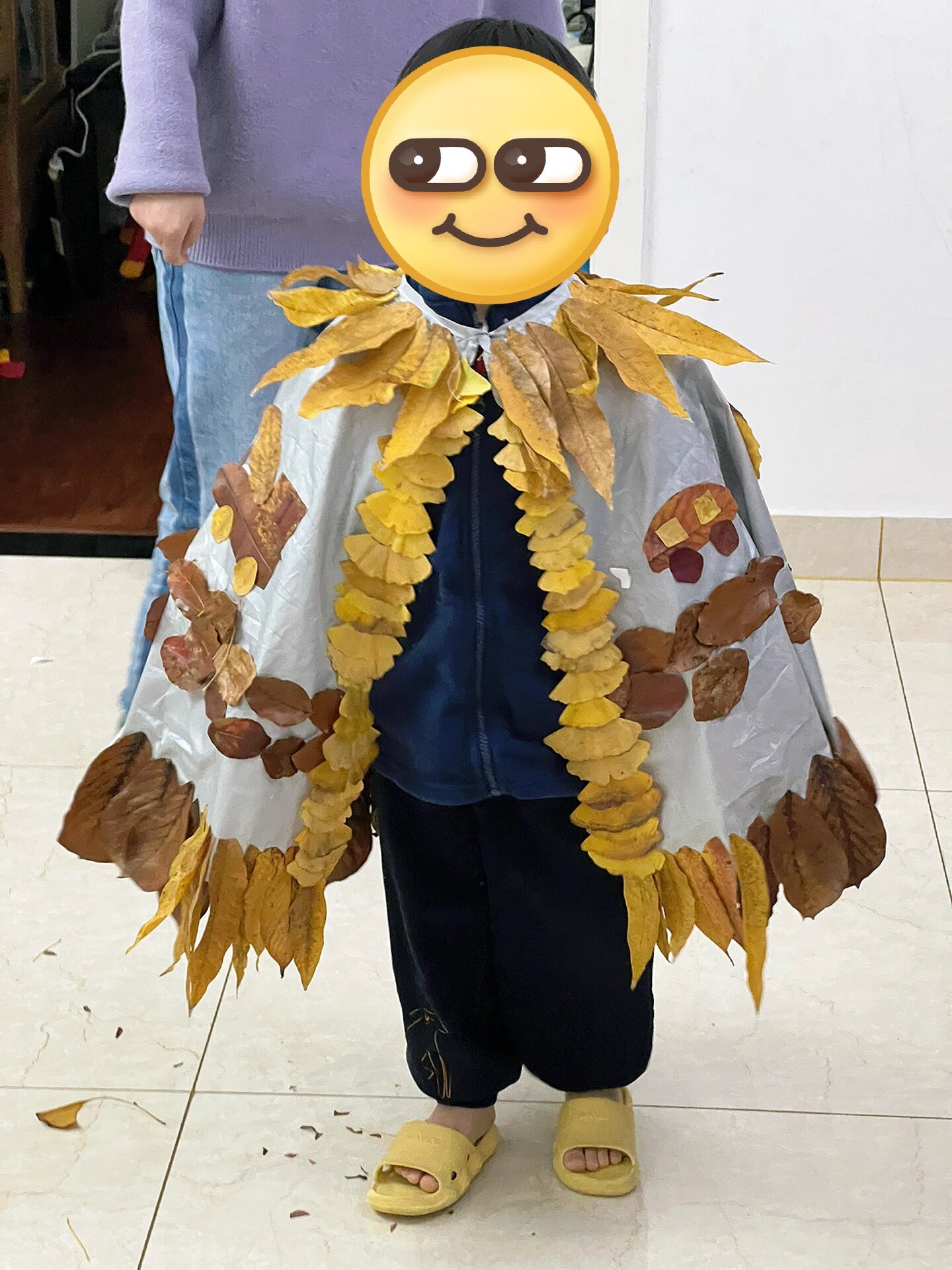 幼儿园 树叶衣服 亲子手工