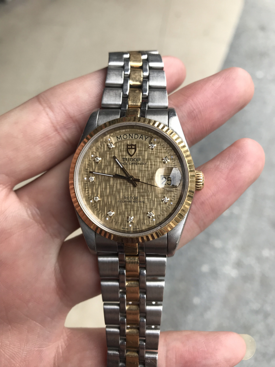 帝舵海洋王子系列 76213 帝舵王子系列 76213 18k黄金精钢 刻度镶钻