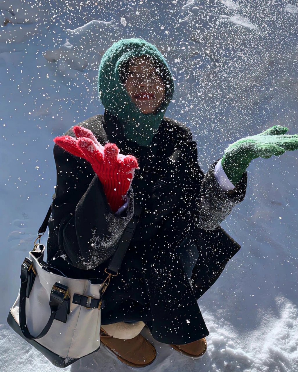 今日分享 | 冬季雪景女生头像95