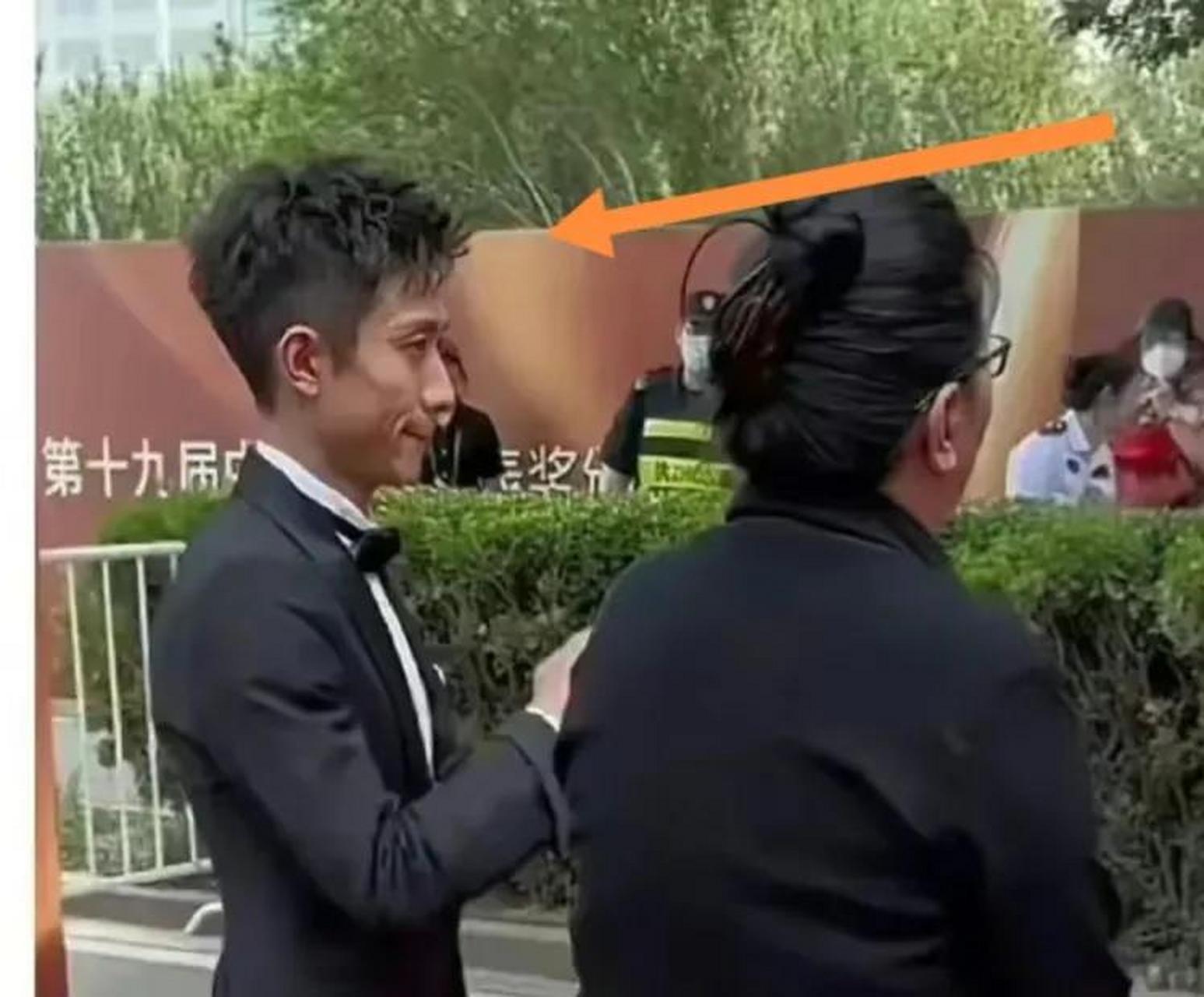 张一山像个大头娃娃,这也太瘦了吧