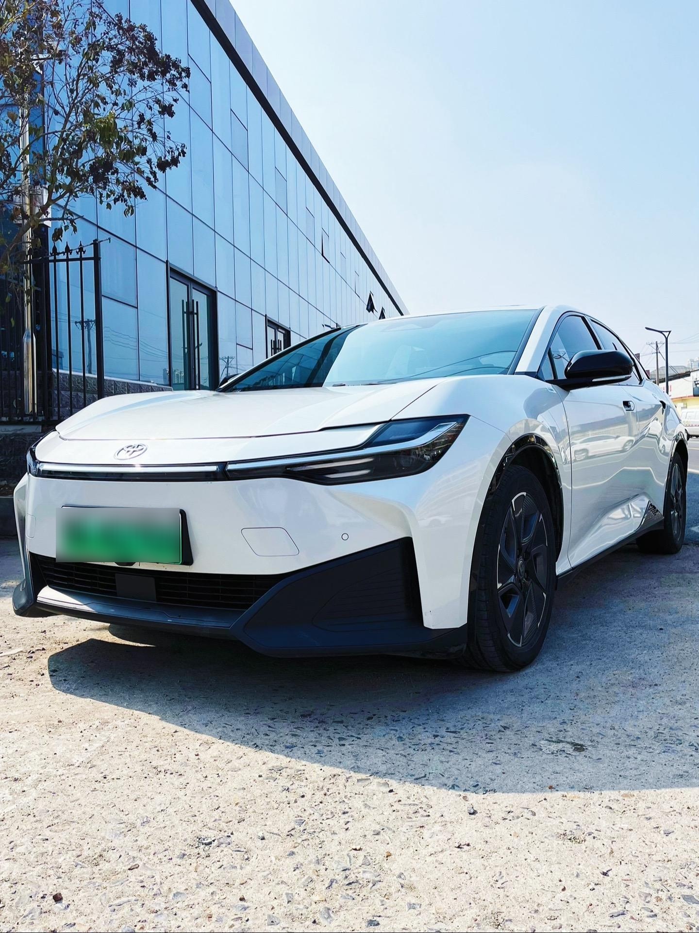 一汽丰田bz3新能源汽车