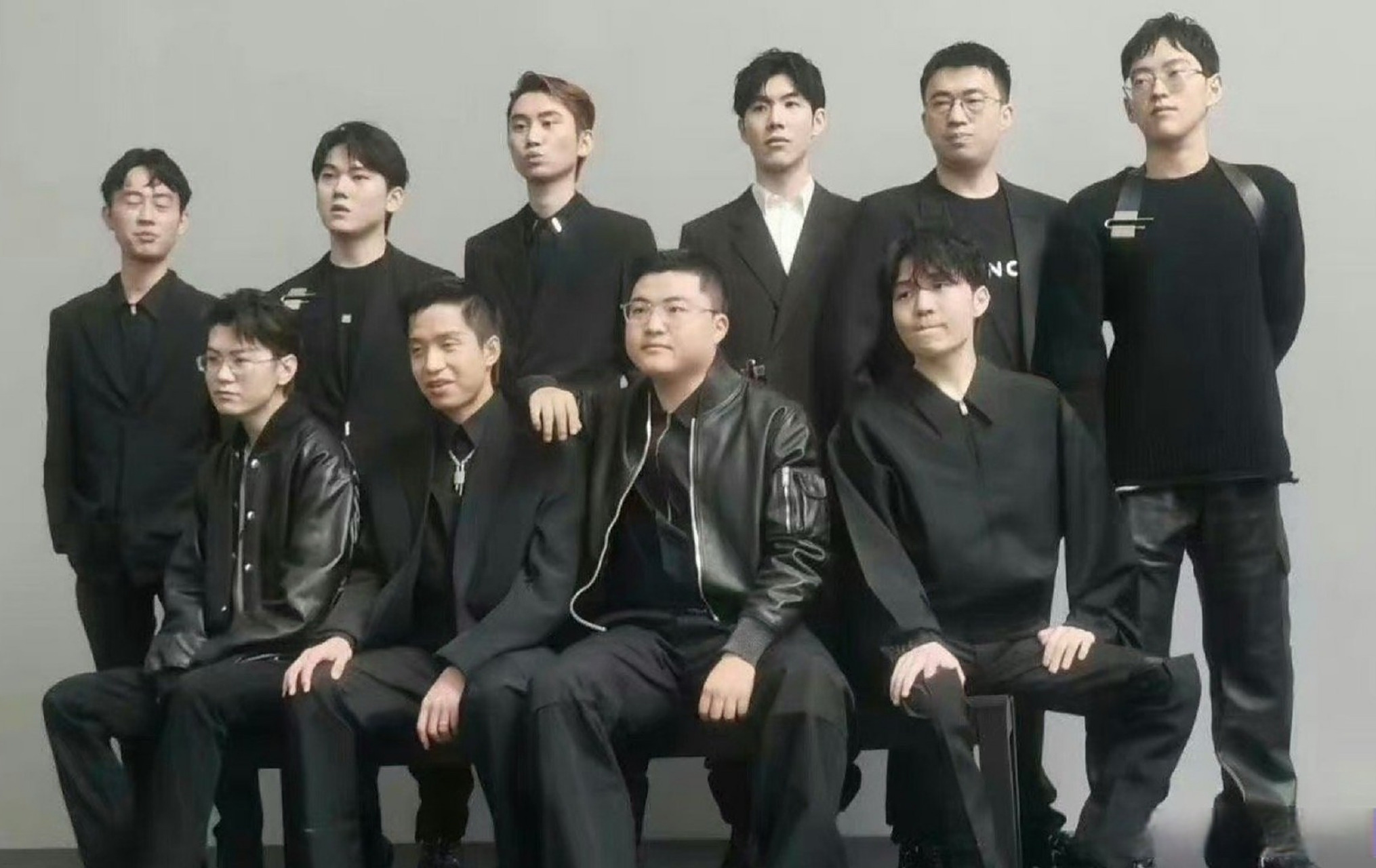 rookie:lpl十大选手照片完整版,我们这个照片感觉还可以,比我想象的