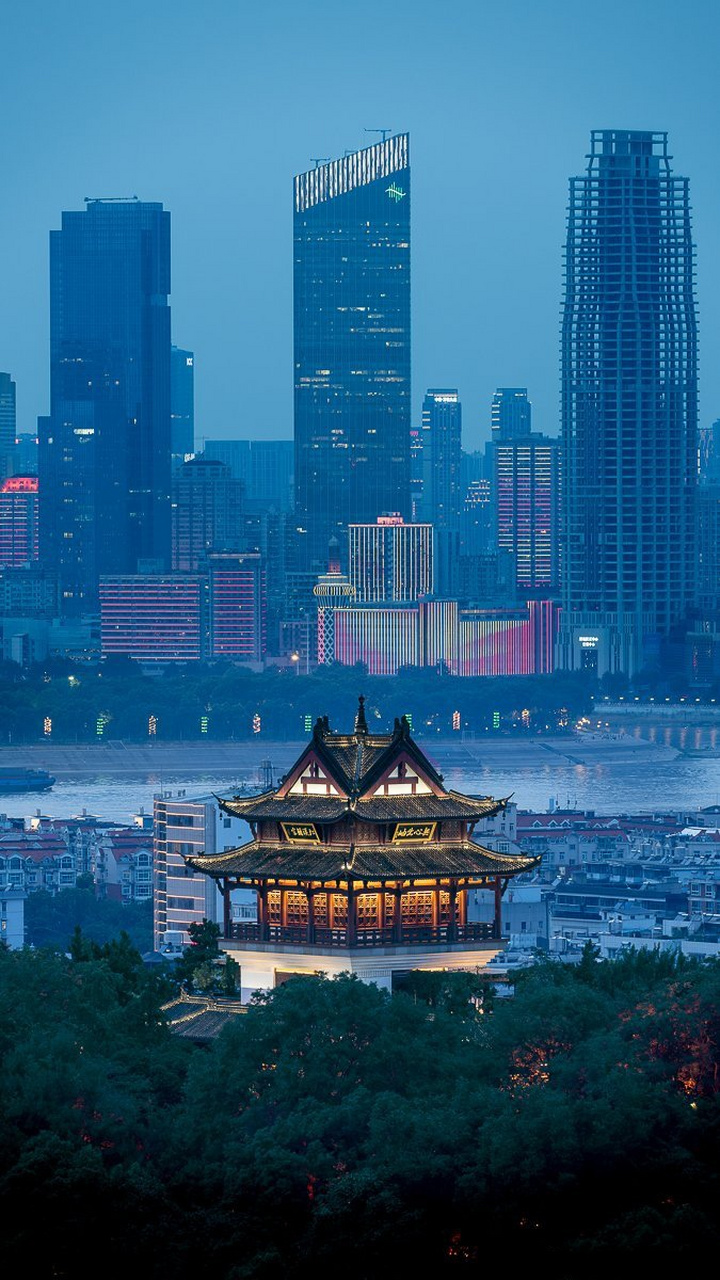 博主拍武汉#白云阁,一个被黄鹤楼的光辉遮掩了的楼阁,在黄鹤楼以东约