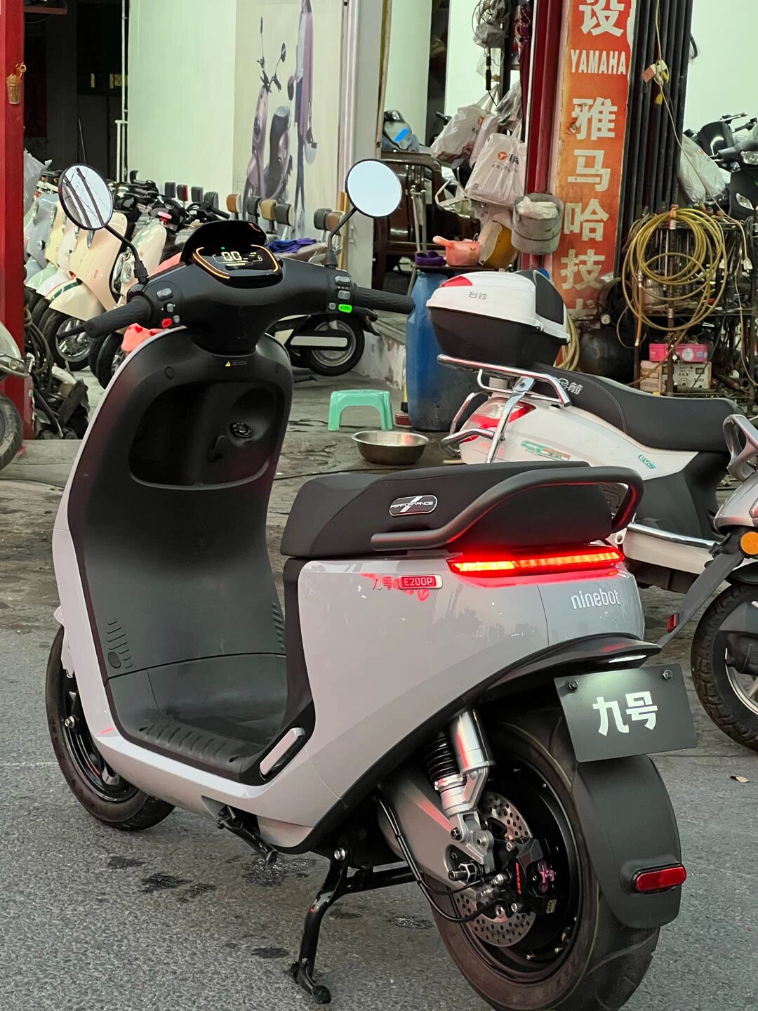 9号e200p 电摩图片