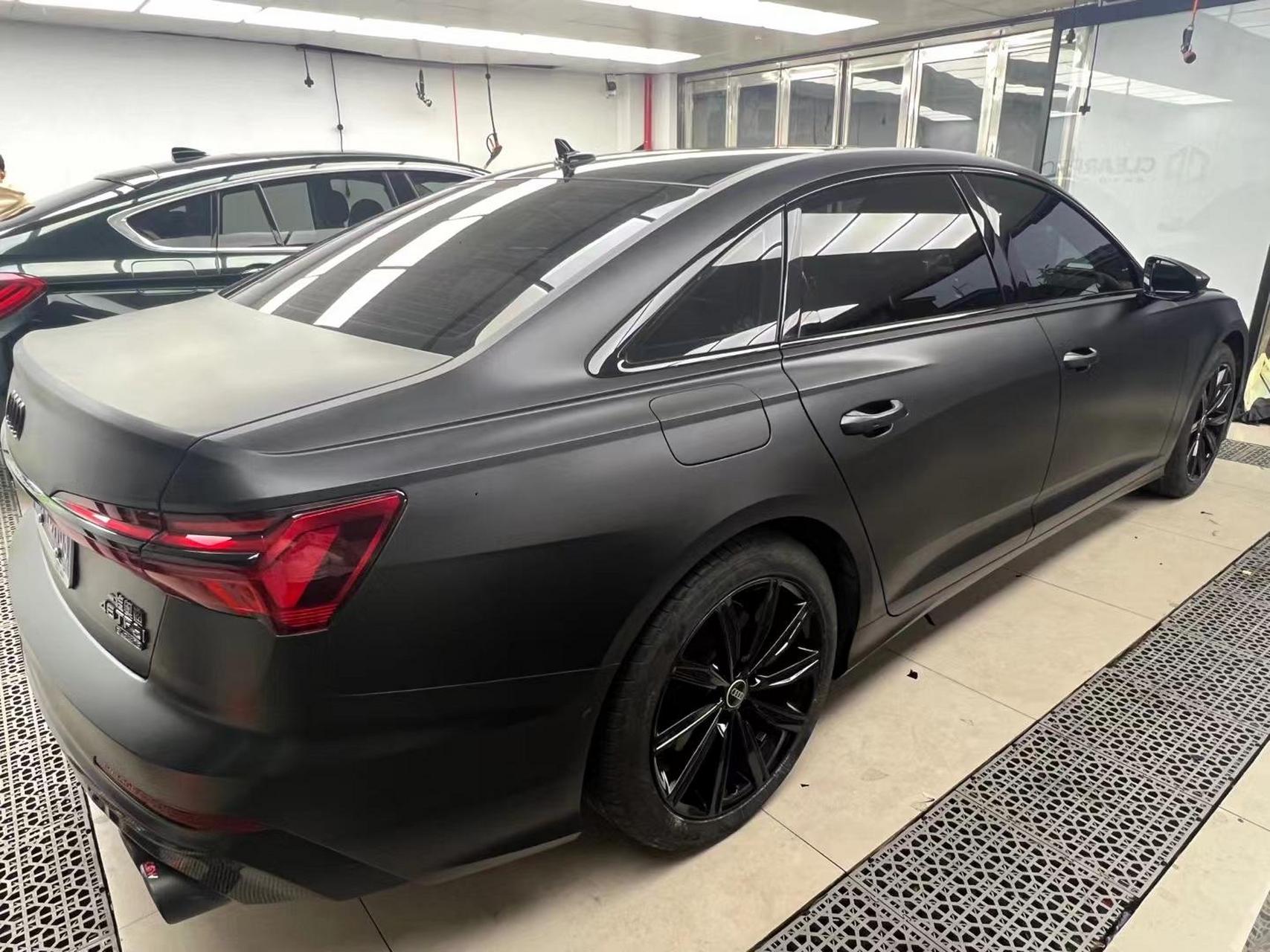 奥迪a6改色膜磨砂黑上车效果