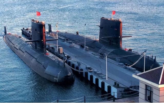 视频中,北部战区海军某部某潜艇支队声呐兵,一级军士长付海传,讲述了