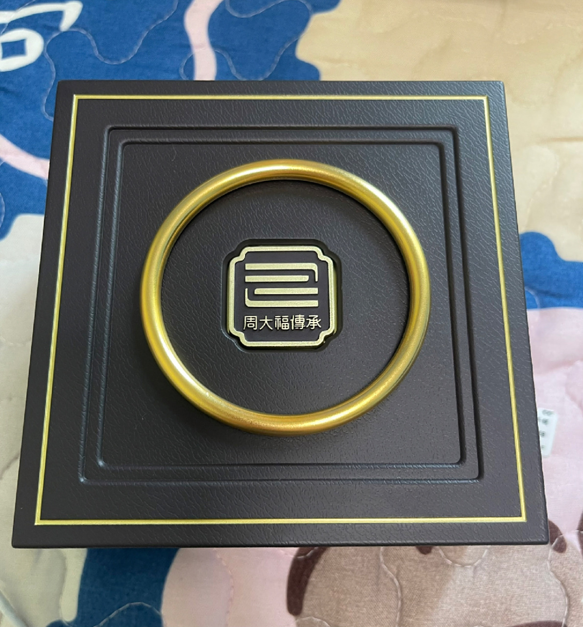 周大福7890安全下车及ctf钢印鉴别 71克多点点,真是big胆,因为想