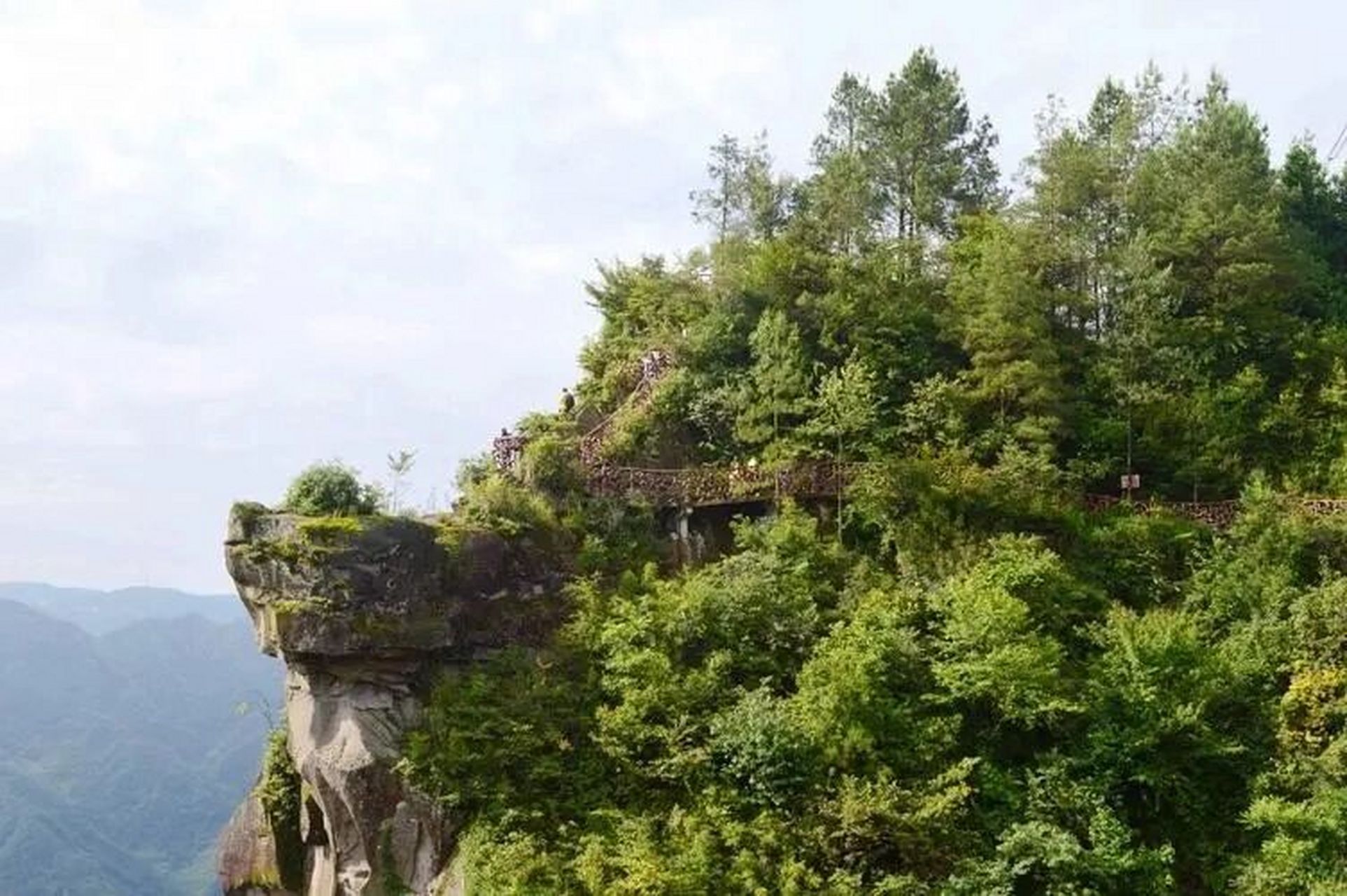 利川谋道镇苏马荡图片